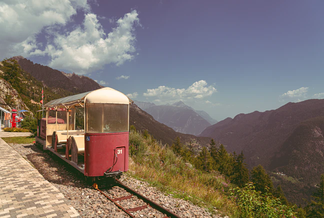 26-Day Luxury Rail Journey: Canada & USA April Itinerary