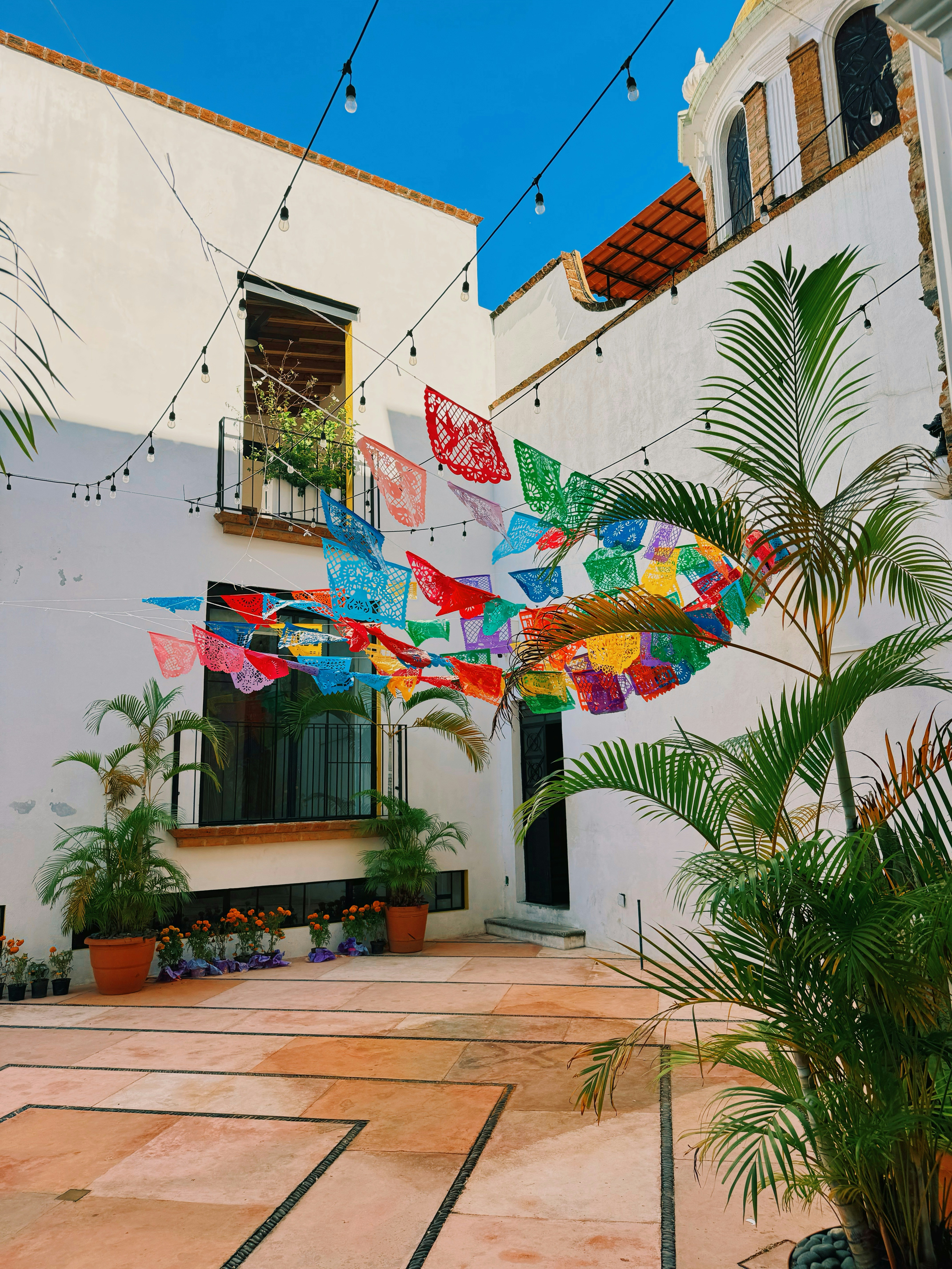 balcony string lights, wallpaper, Balcony Lighting: Stylish Ideas & Fixture Guide 3