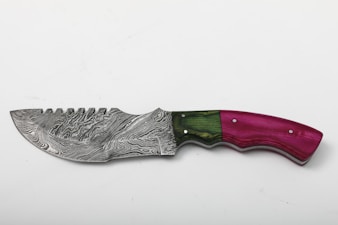 Mora vs ESEE Knife Comparison