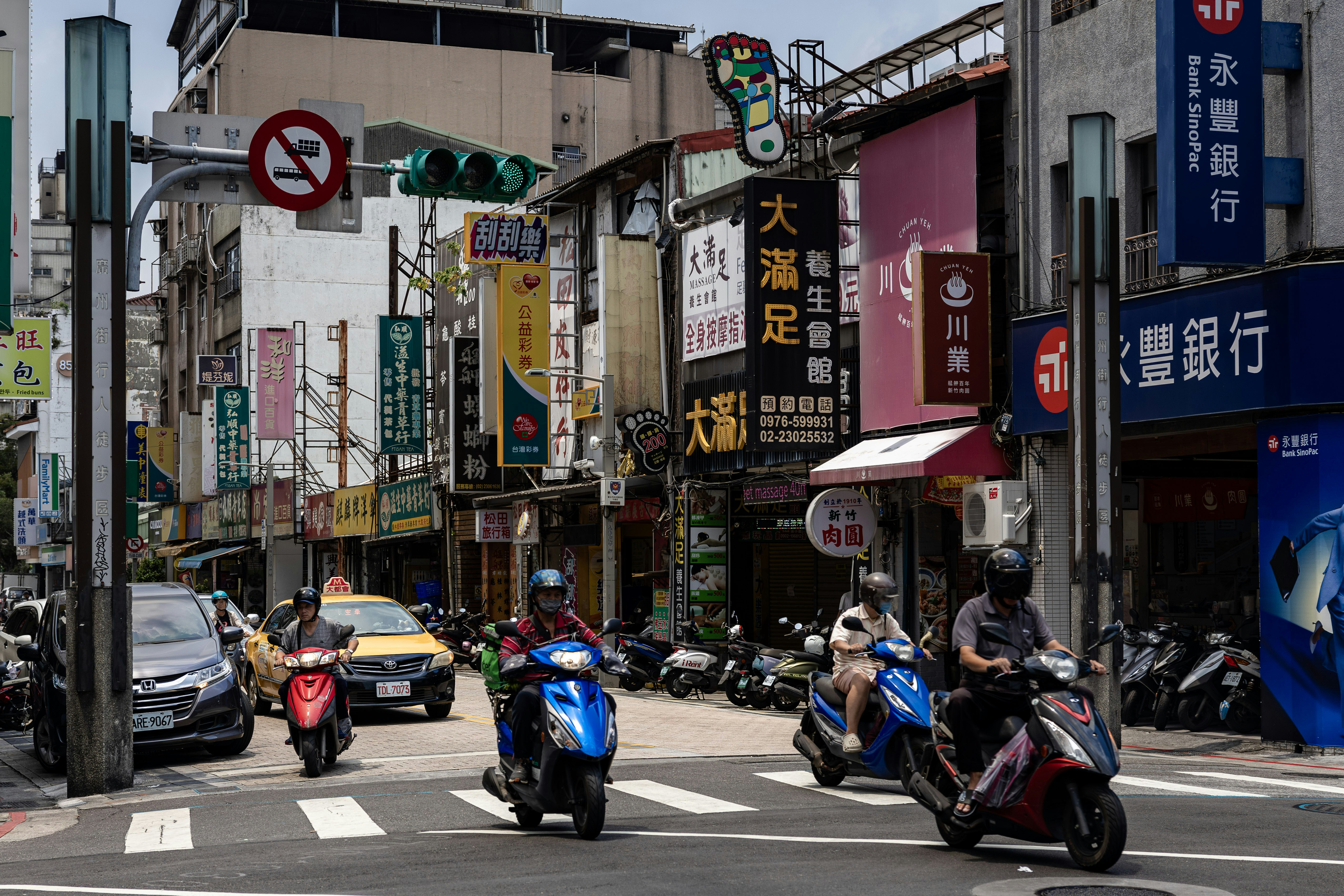 Photo by maxim_klimashin