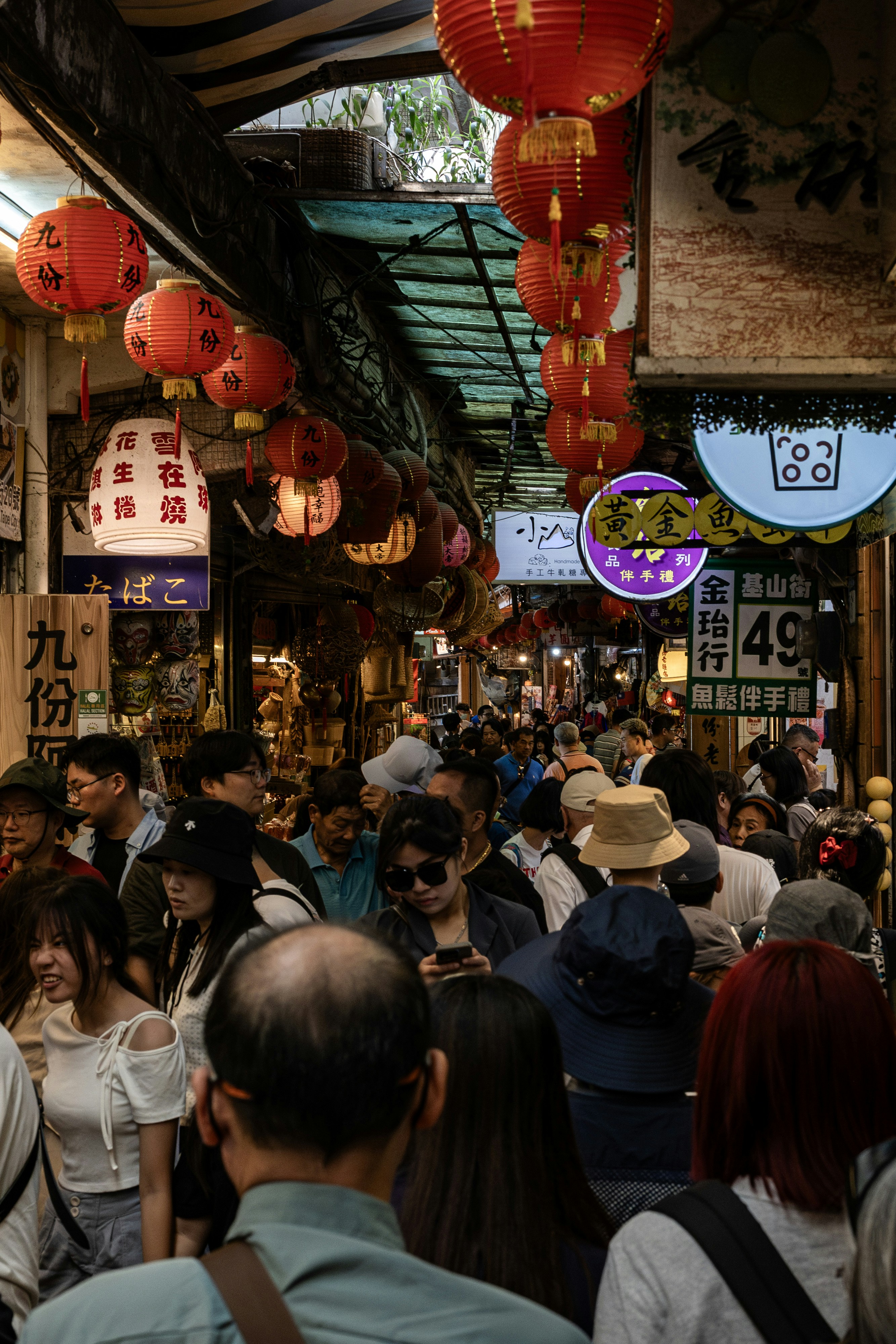 Photo by maxim_klimashin