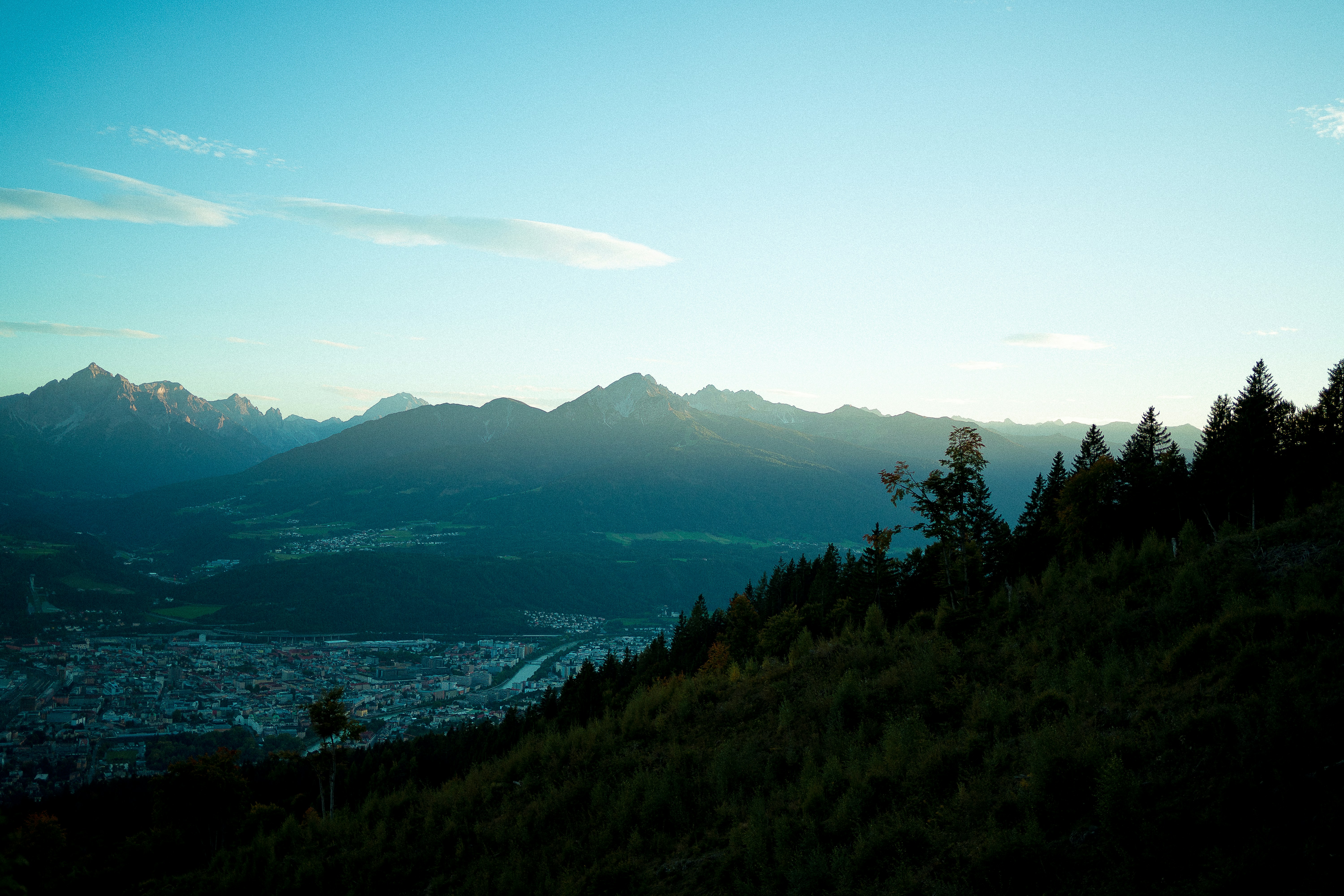 Photo by benjirokaneki