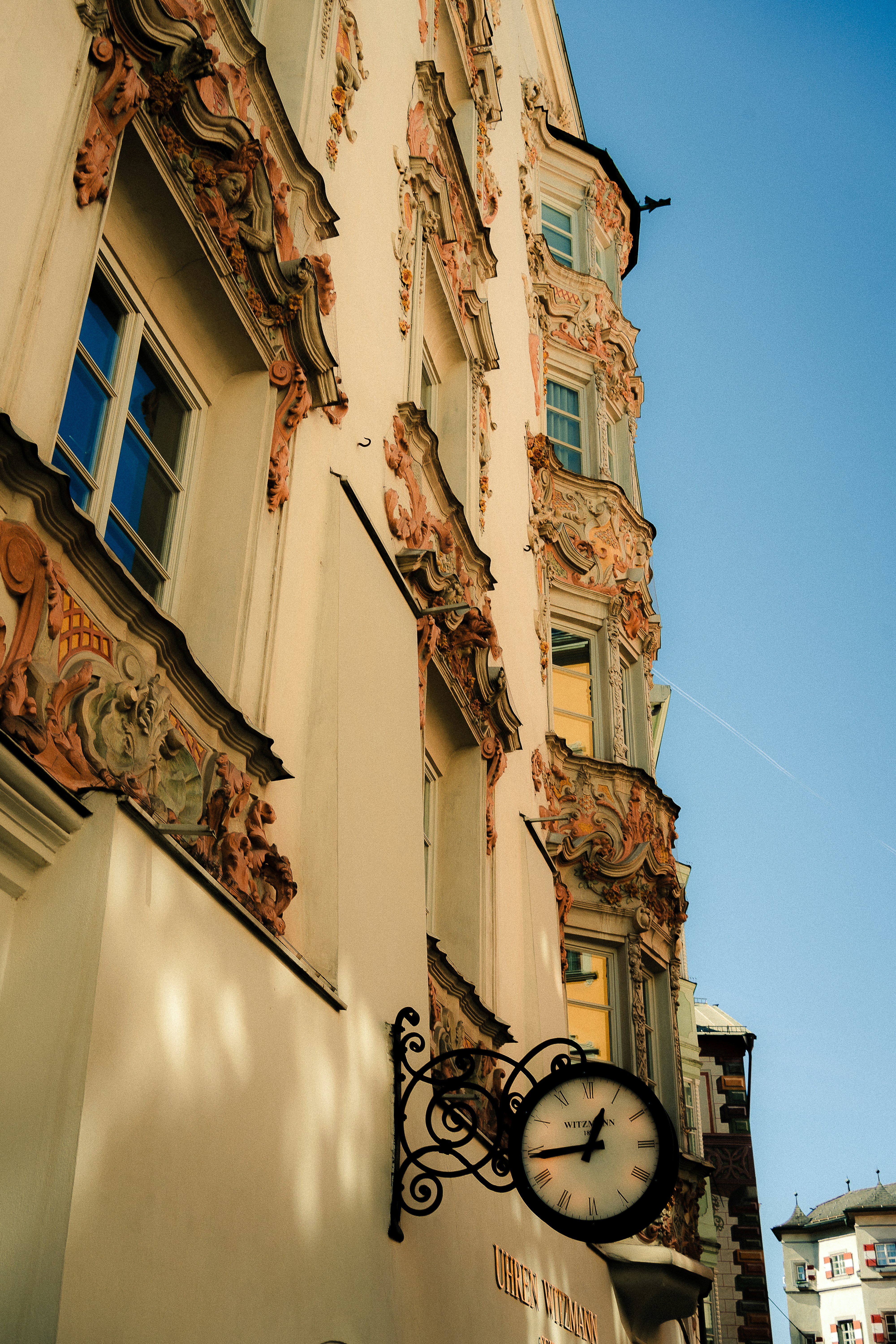 Photo by benjirokaneki