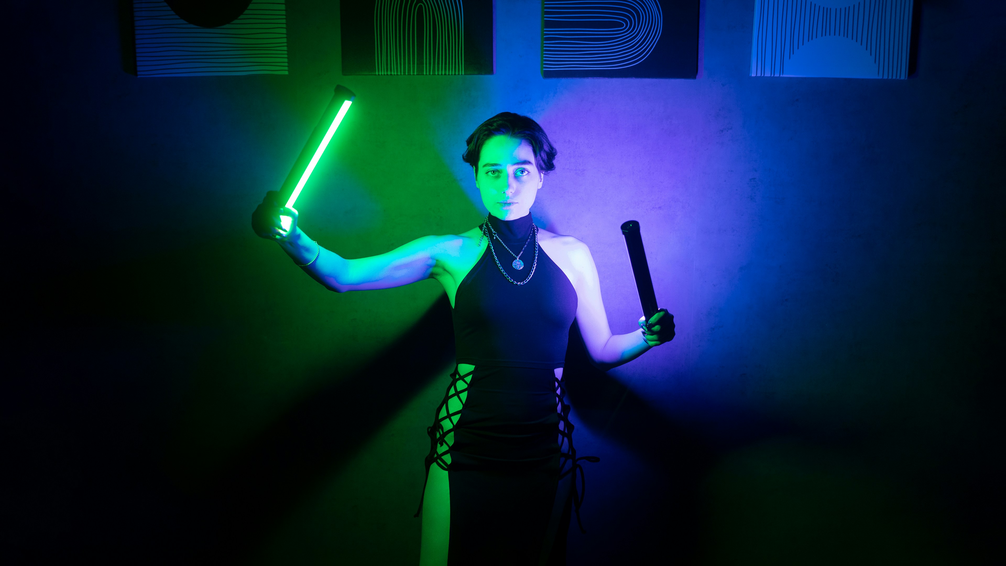 Glowing light sticks