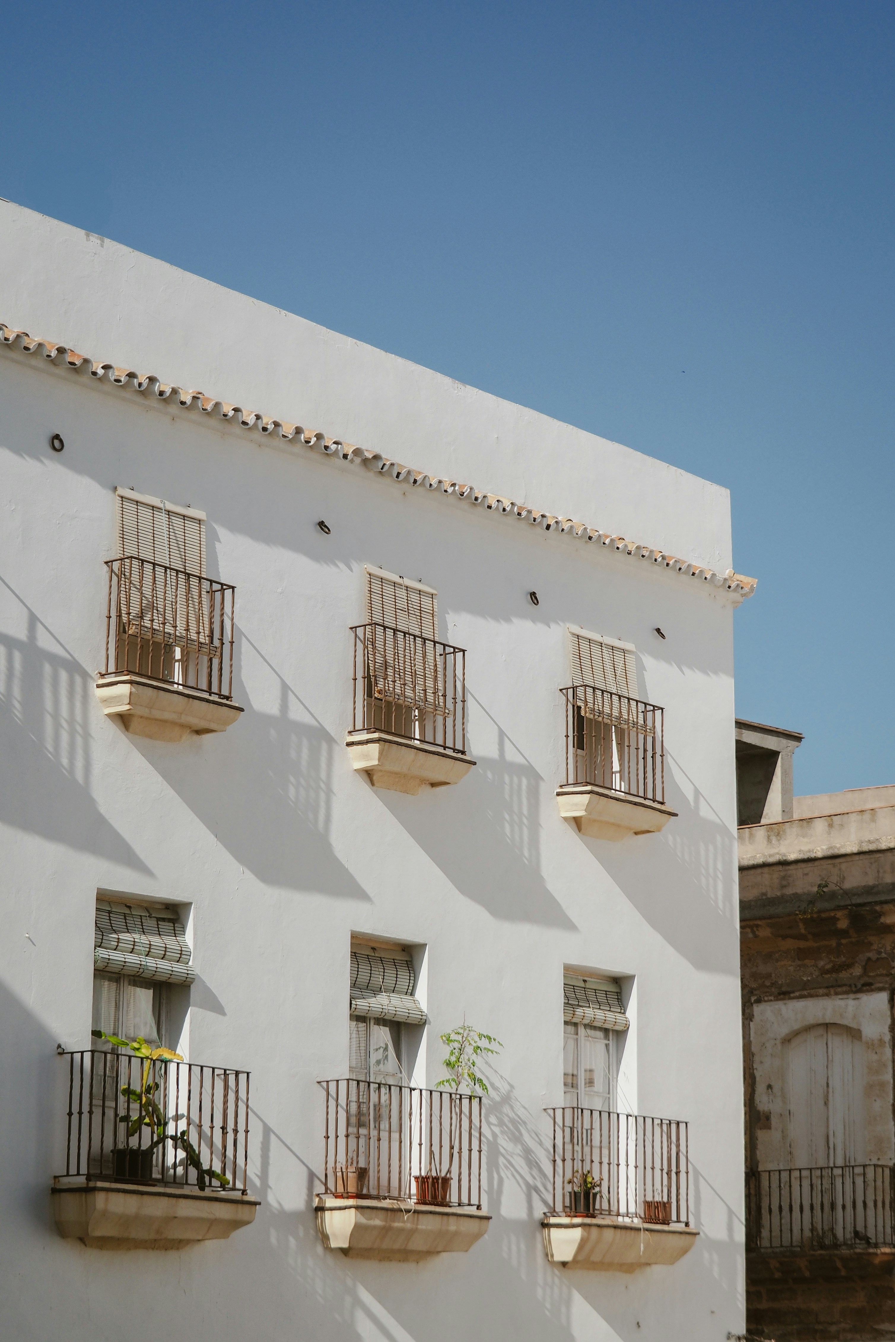 affordable beach towns in Spain summer