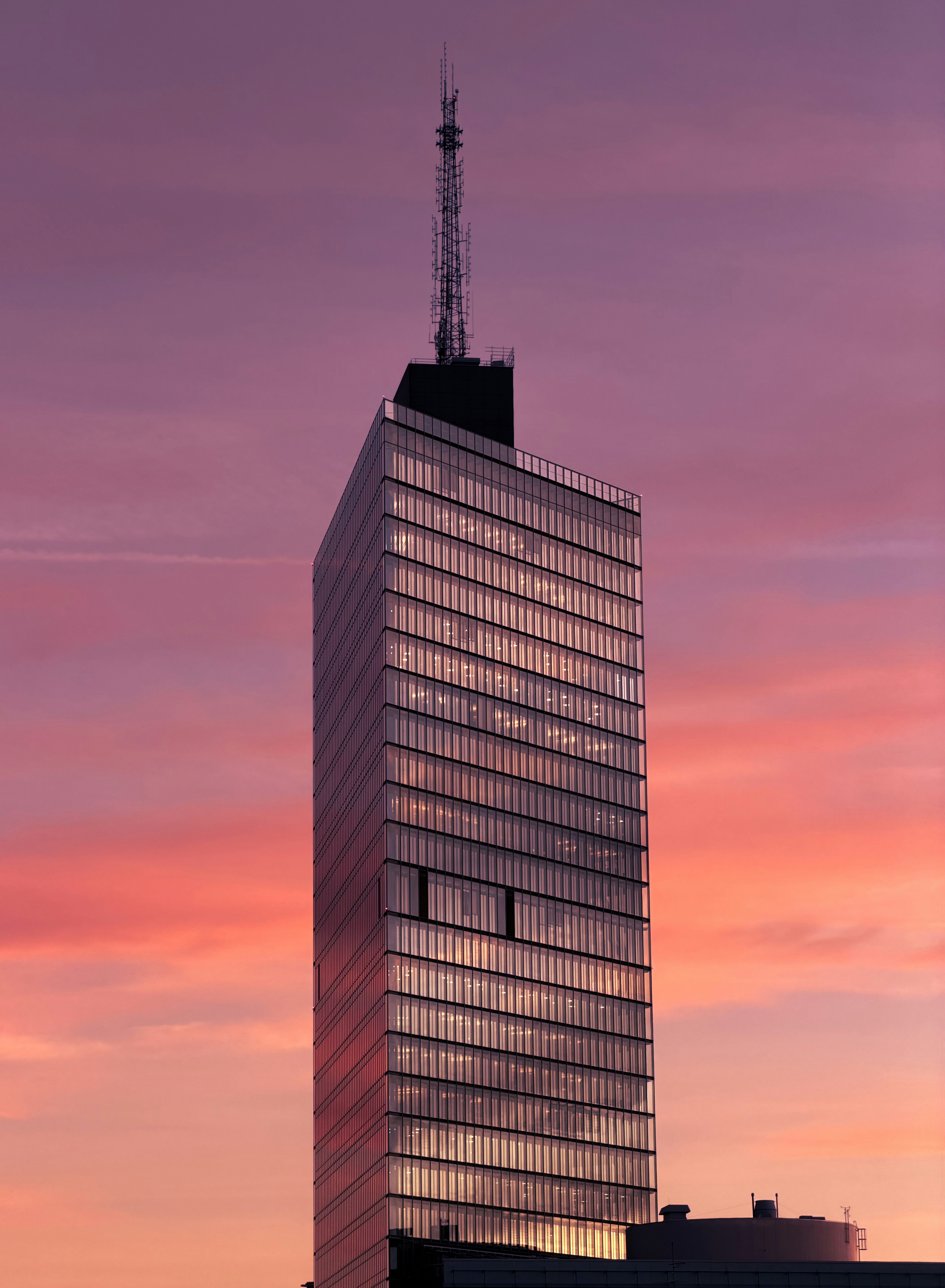 Photo by manuelltony