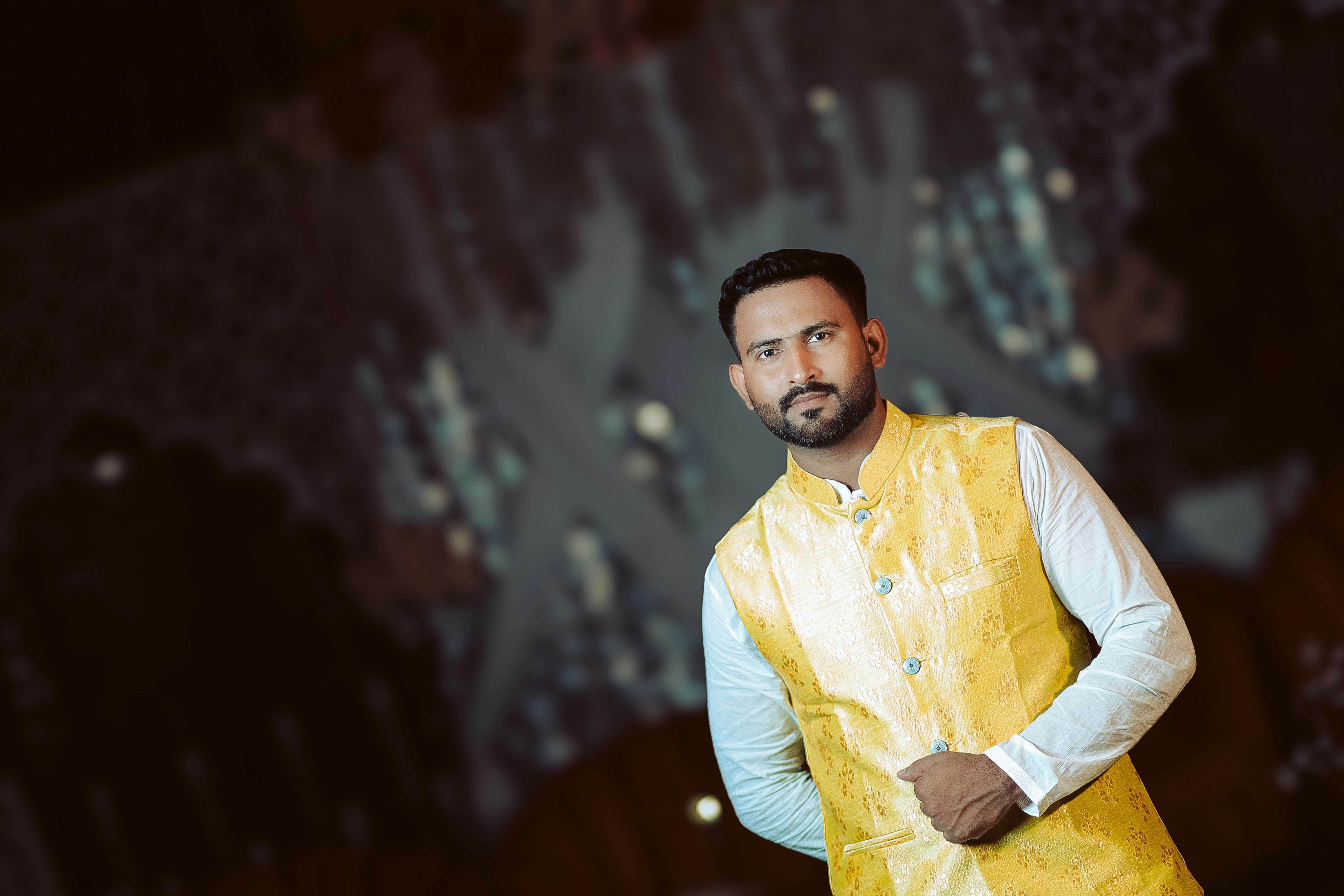 groom wedding attire, wallpaper, Groom's Attire: Choosing the Perfect Tuxedo or Suit 4