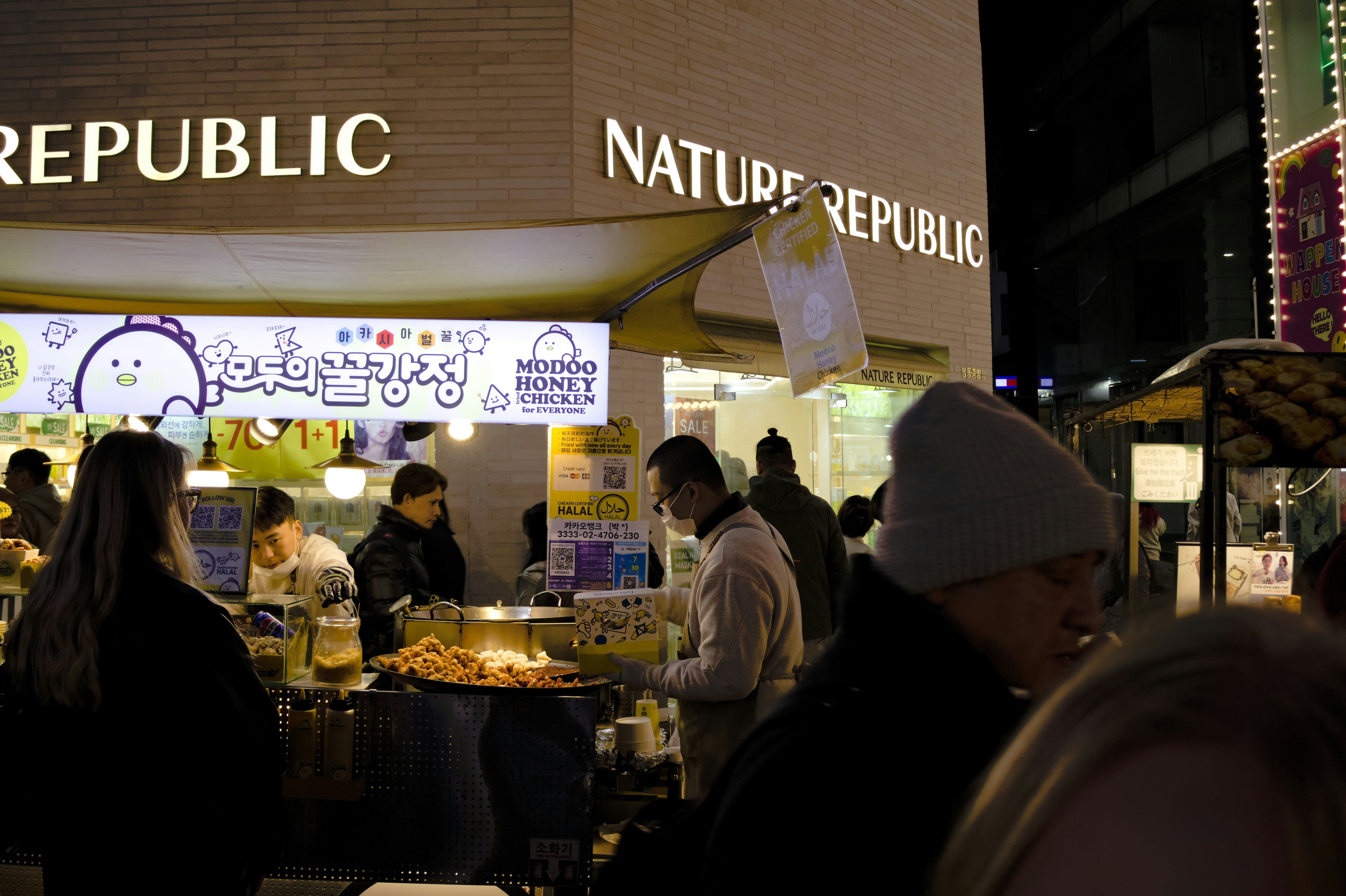 Maximize Your Travel Experience: Earn Points and Miles with Halal Options