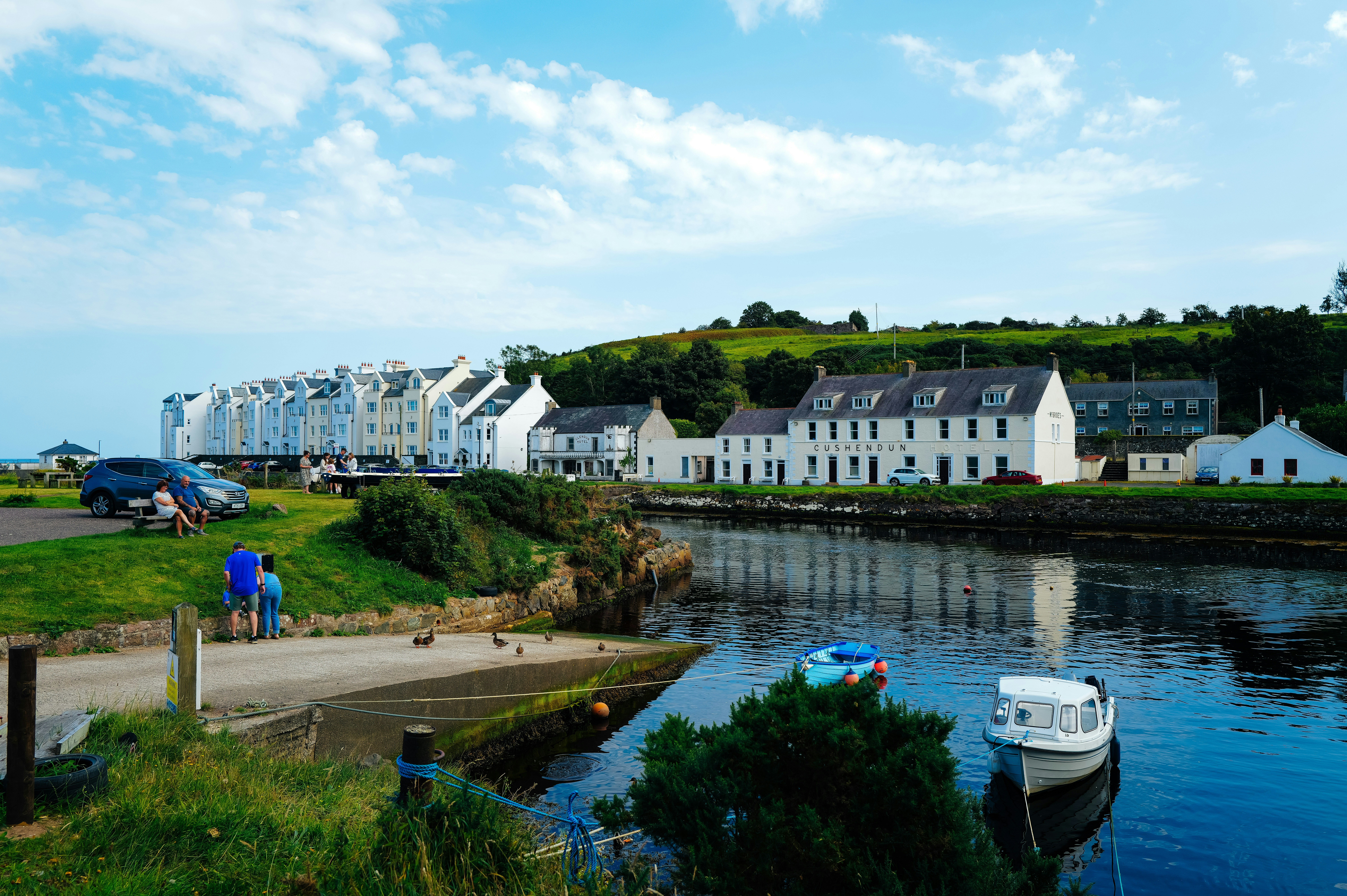 Photo by adrienolichon