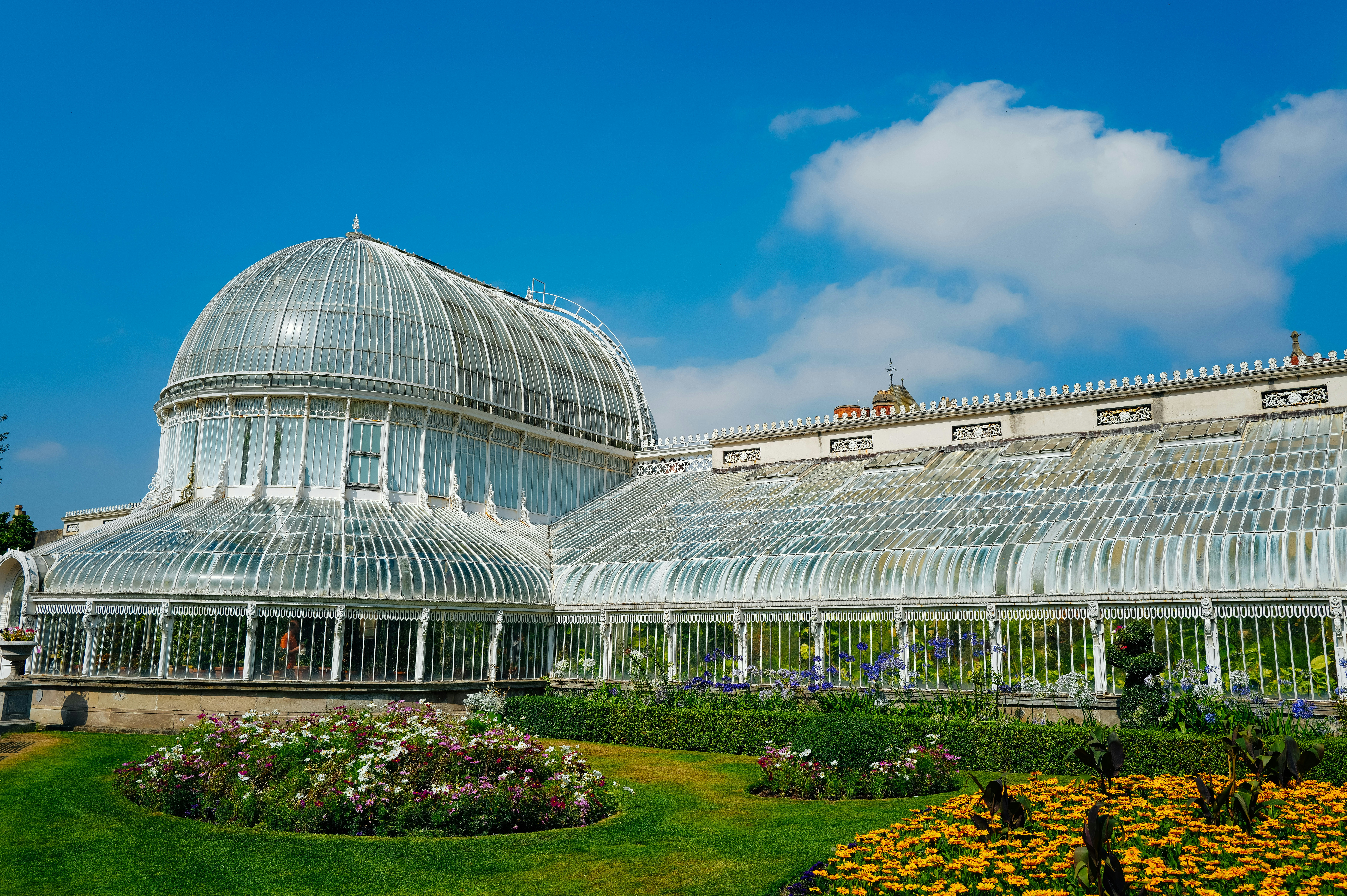 Photo by adrienolichon