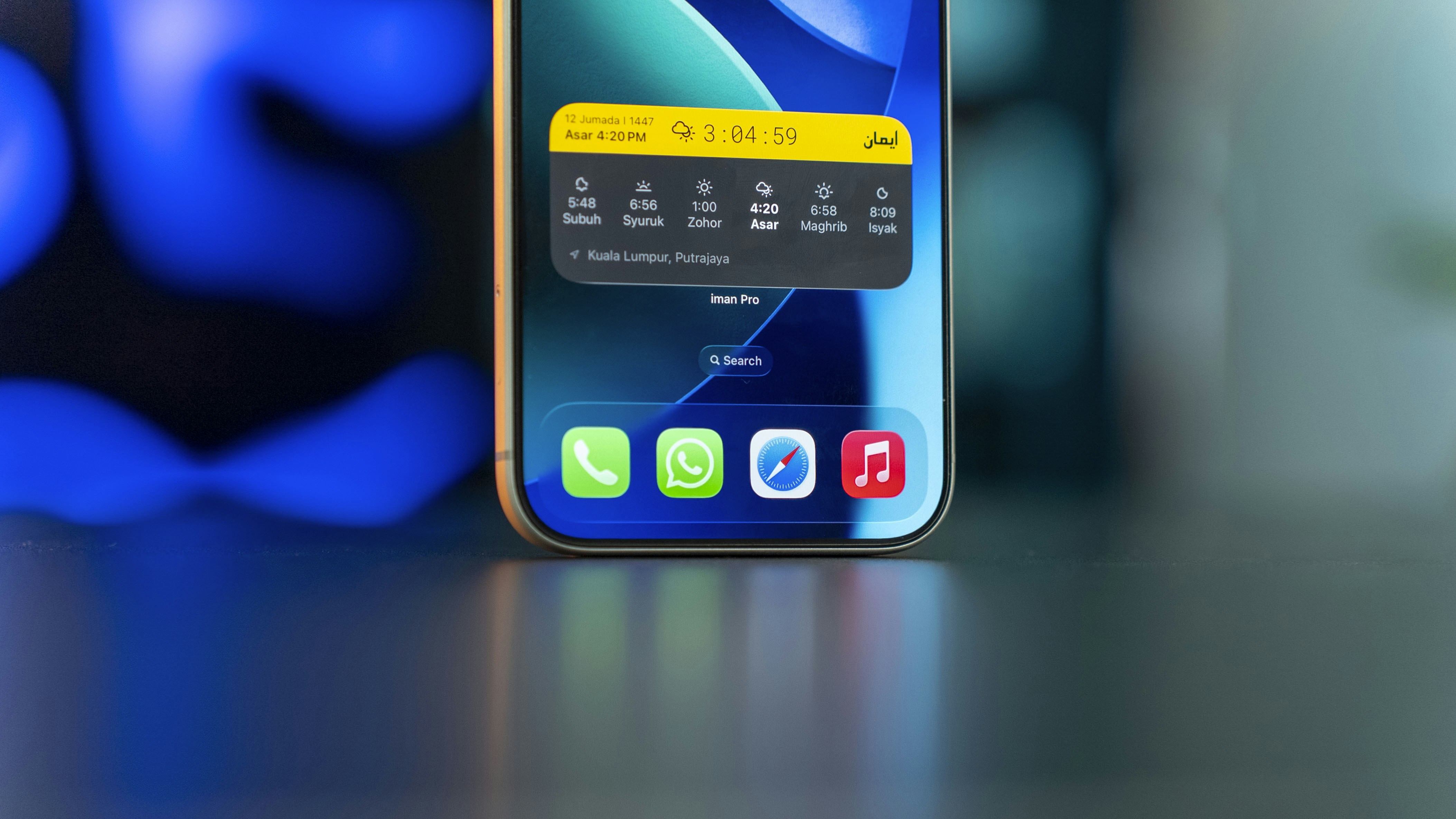 iPhone Pro Max music app