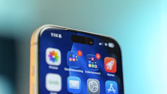 Smartphone screen displaying various app icons.