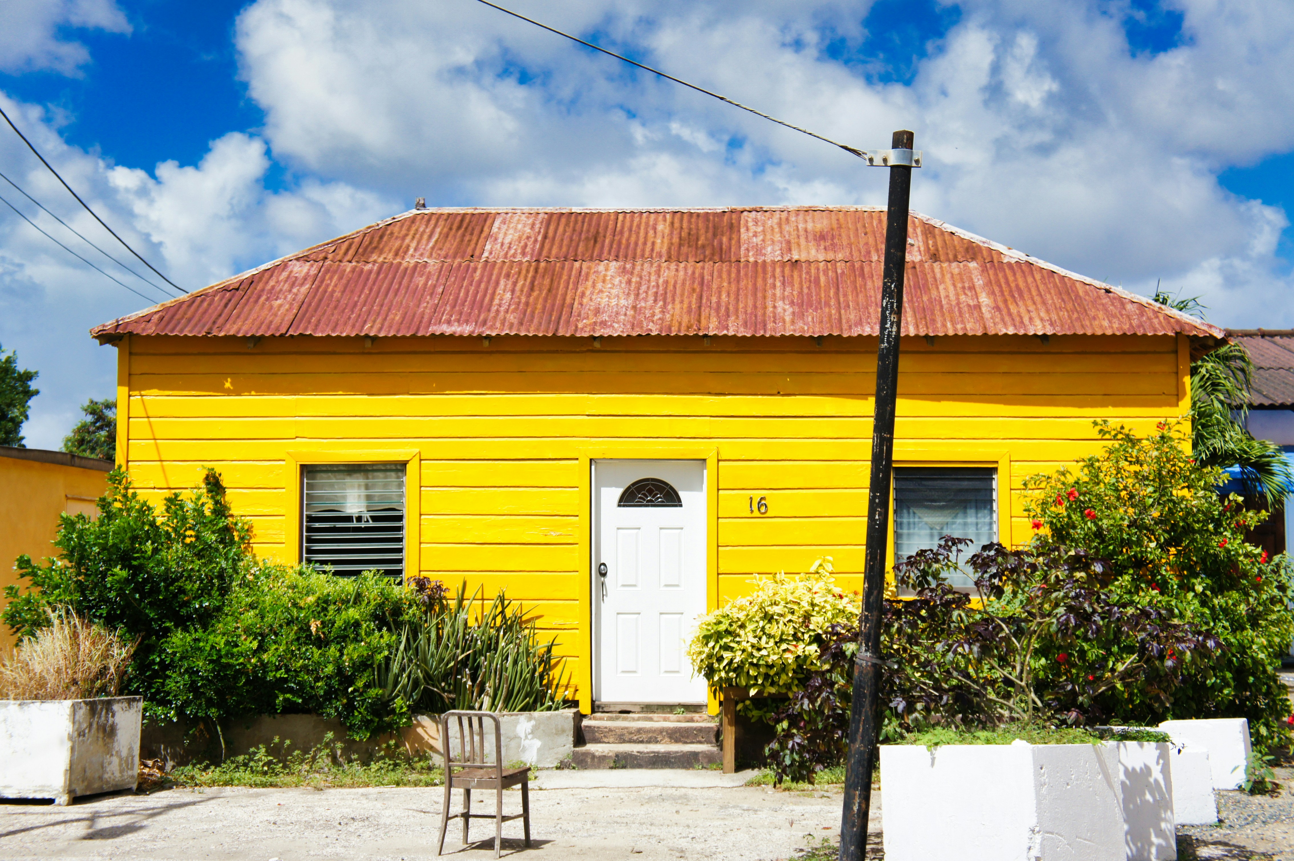 Stay online in the Caribbean Islands with a prepaid eSIM from eSIMlii. Instant activation, no roaming charges, and reliable coverage.