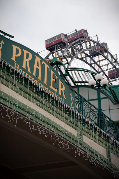 The prater ferris wheel on a cloudy day.