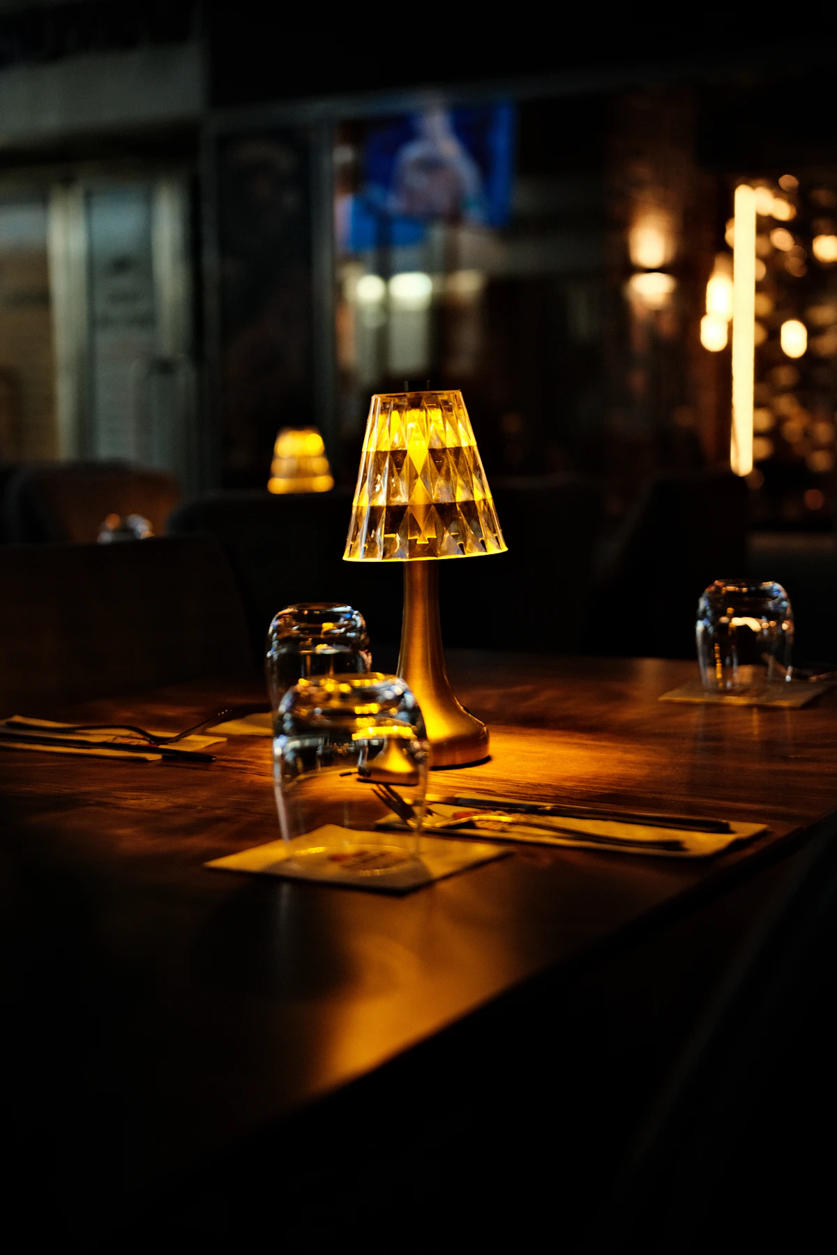 Elegant restaurant table setting