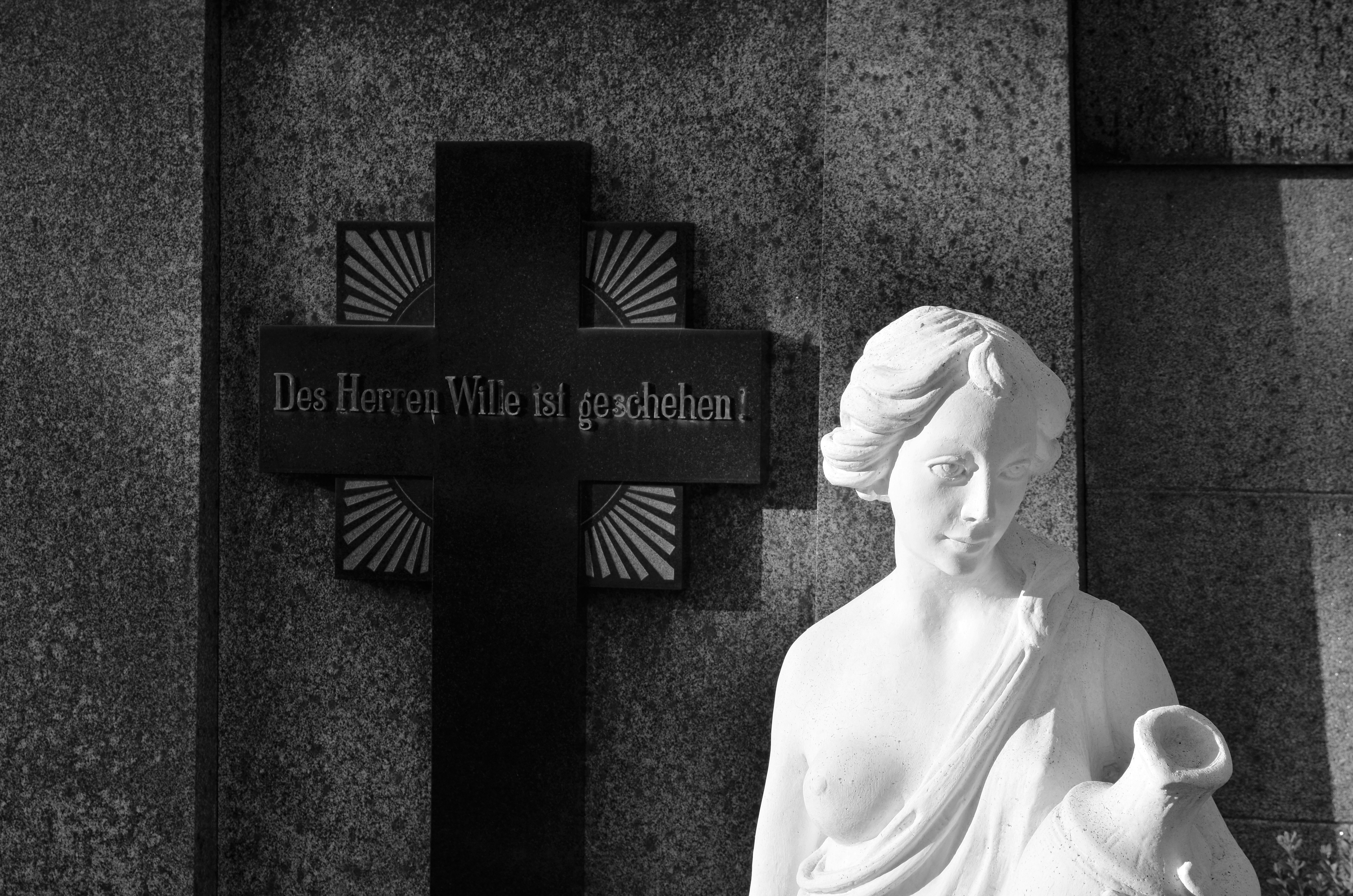 Heartfelt German Greetings (Deutsch Grüße) for Love & Birthdays