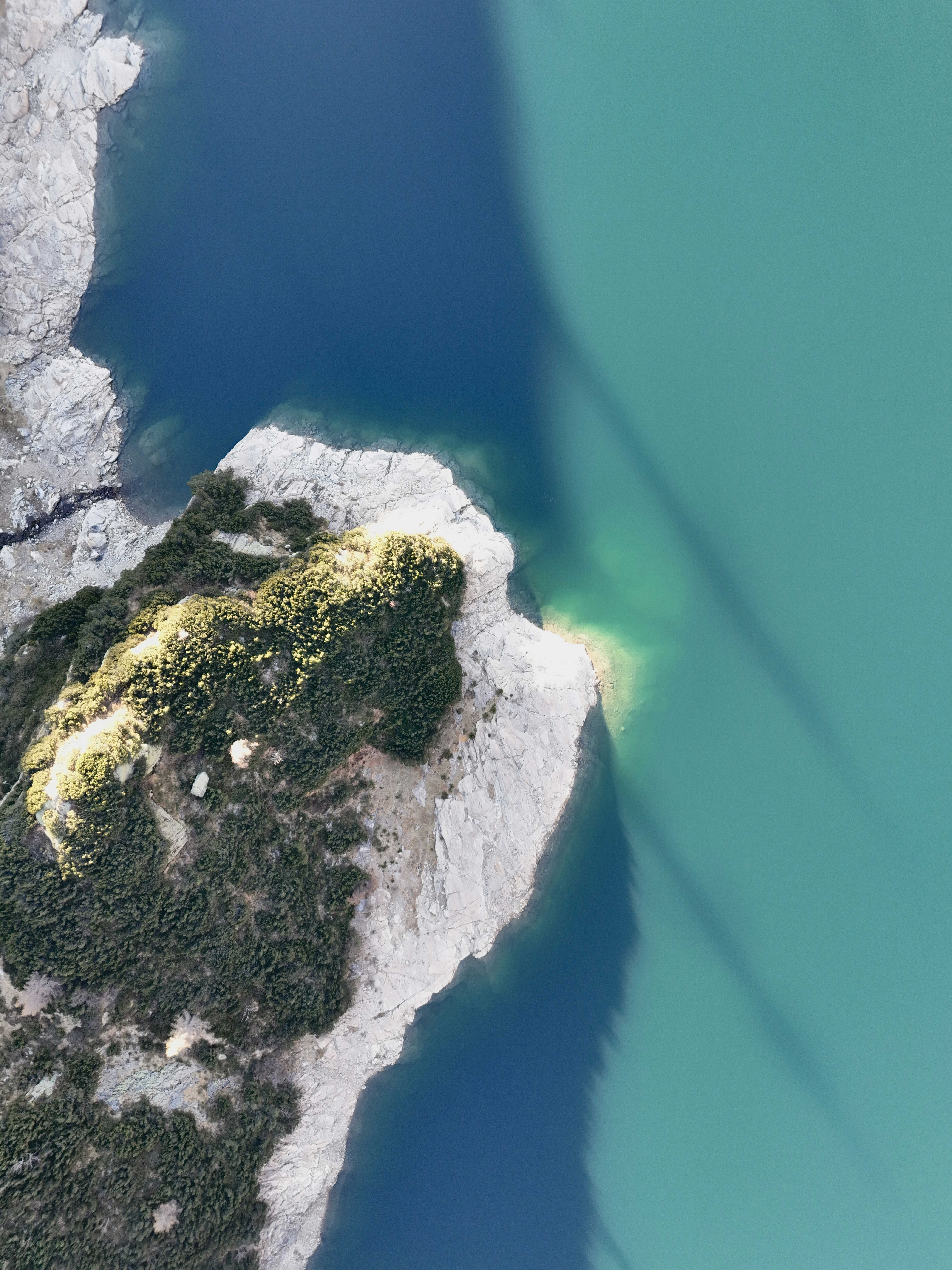 photo-1762858698012-cce8f0b4761c?crop=entropy&cs=srgb&fm=jpg&ixid=M3wzMjkxMTJ8MHwxfHNlYXJjaHwxNHx8TWFwYSUyMGRpZ2l0YWwlMjBtb3N0cmFuZG8lMjBsb2NhbGl6YSVDMyVBNyVDMyVBM28lMjBkZSUyMGNhY2hvZWlyYXN8ZW58MHx8fHwxNzY0MjcwNTQxfDA&ixlib=rb-4.1 Descubra as Melhores Cachoeiras Perto de Você: Guia Completo