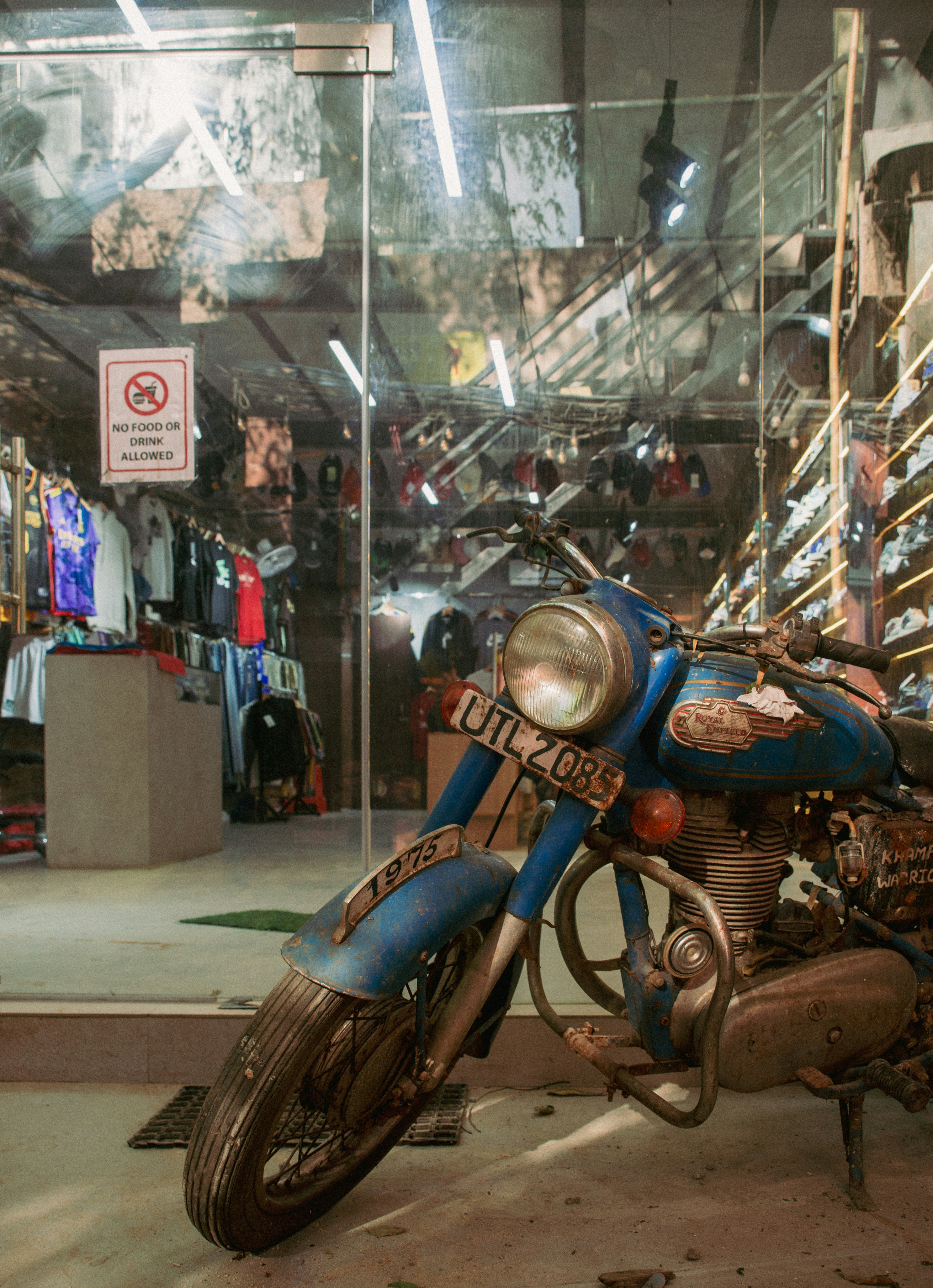 Ultimate Guide to Vintage Motorcycle Insurance in the USA (With Low Premium Tips & Comparison)