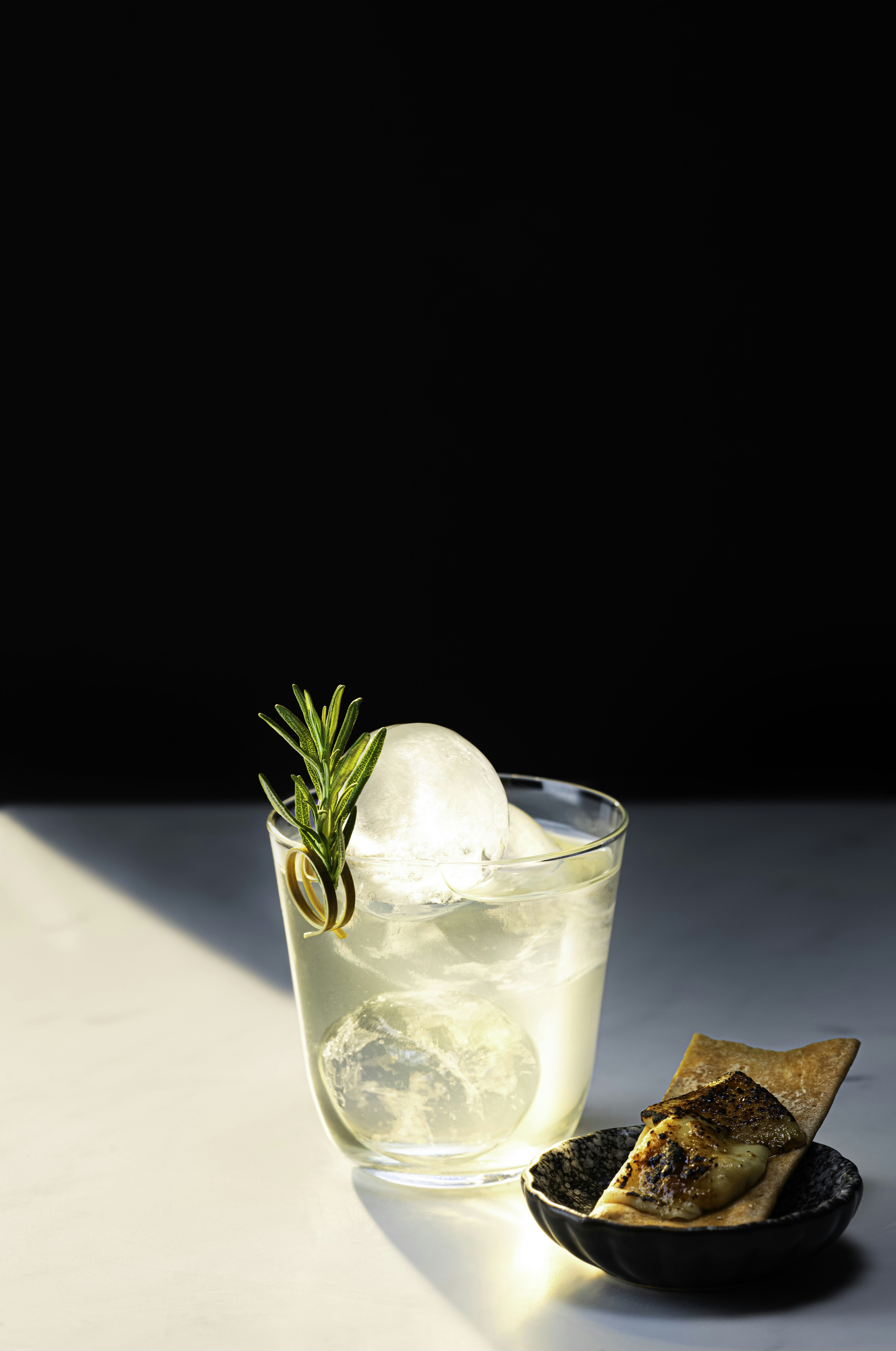 How Custom Ice Cubes Can Add a Fun Twist to a Corporate Cocktail Party?