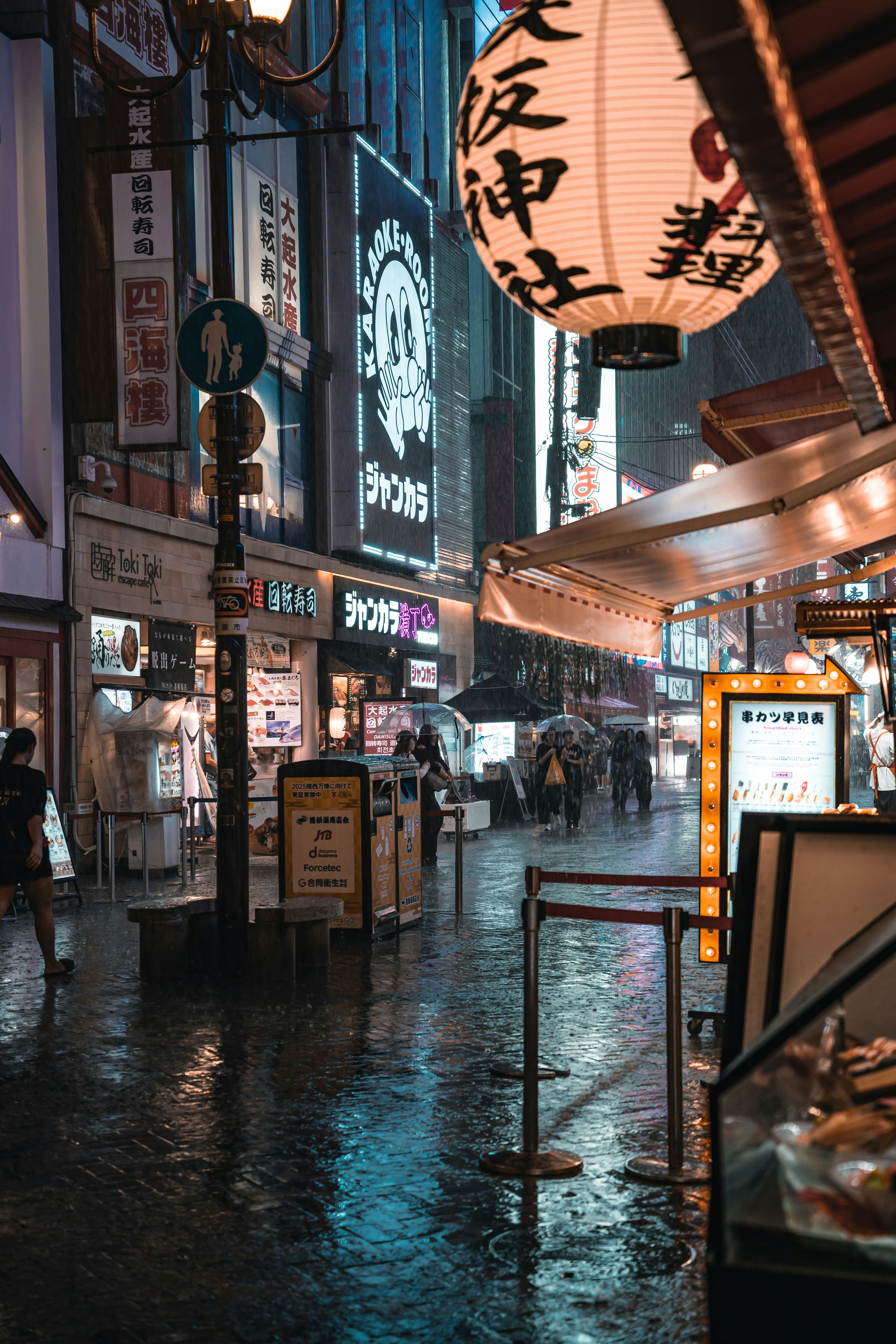 Photo by vadimsadovski