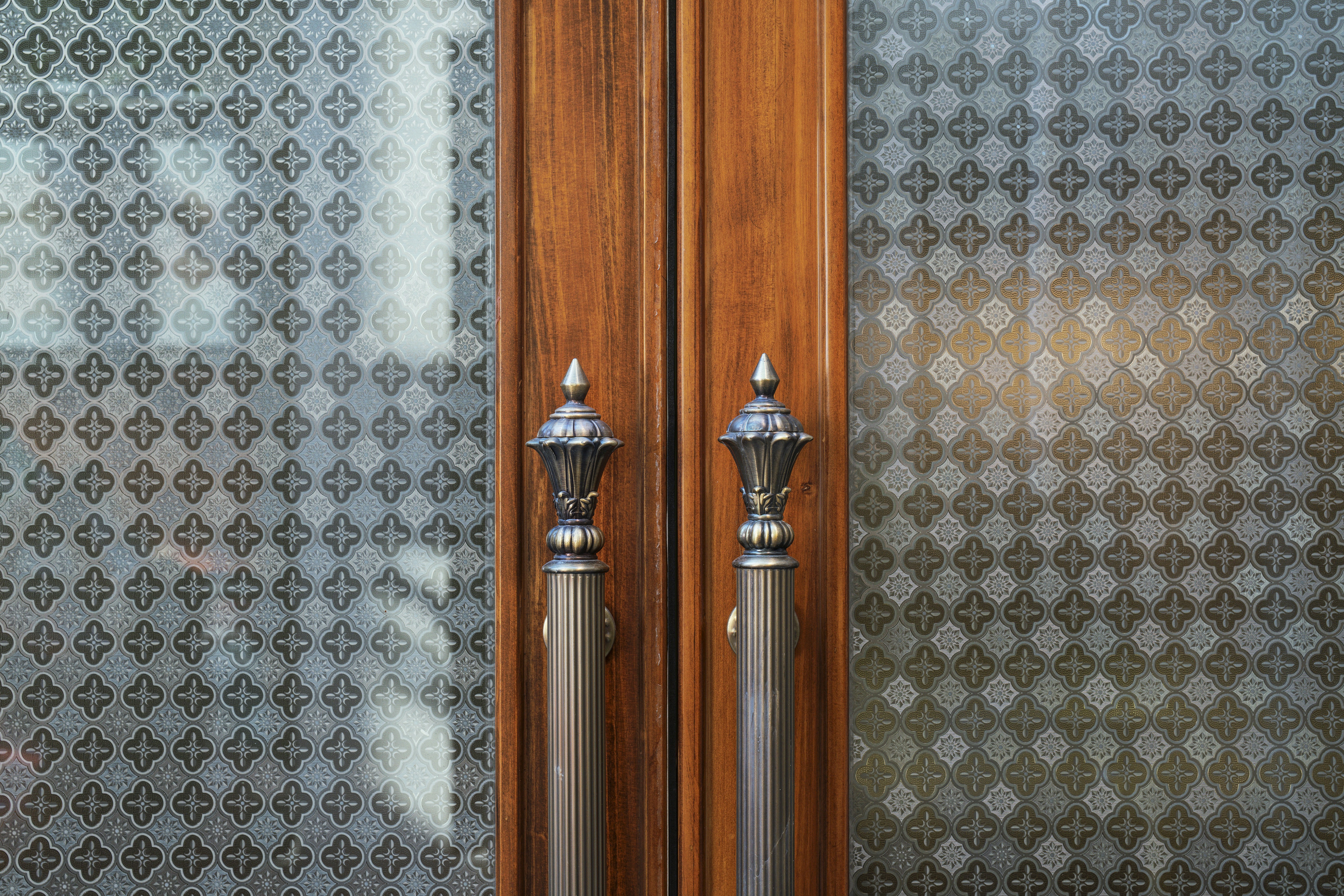 Bold Entryway Wallpaper With Intricate Patterns And Vibrant Colors