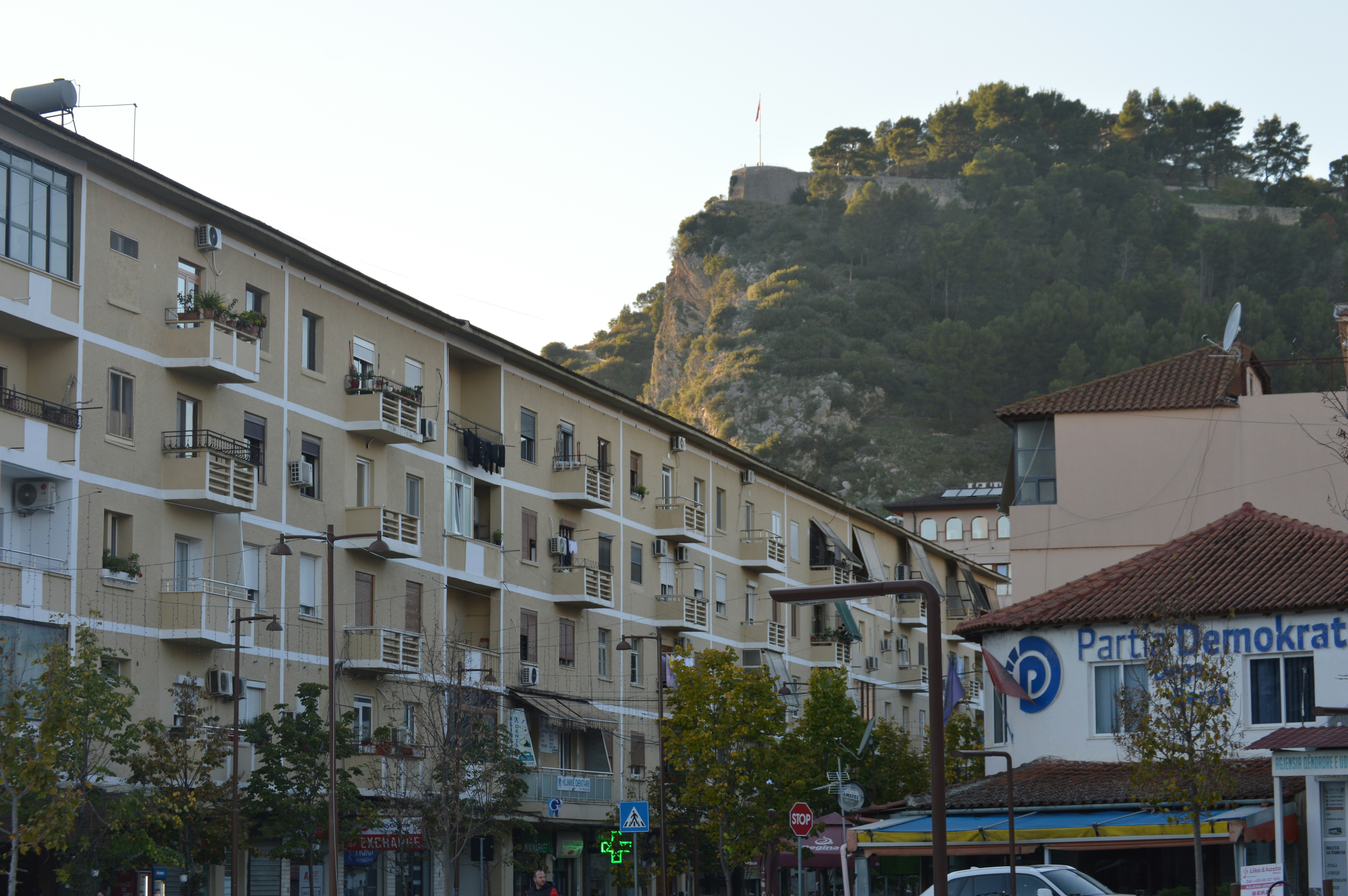 Photo by lorenzo_morenog