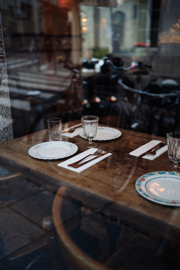 Restaurant table set