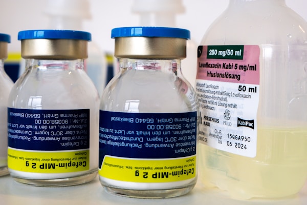 Pharmaceutical vials and labels — thermal labels in medical cold chain applications
