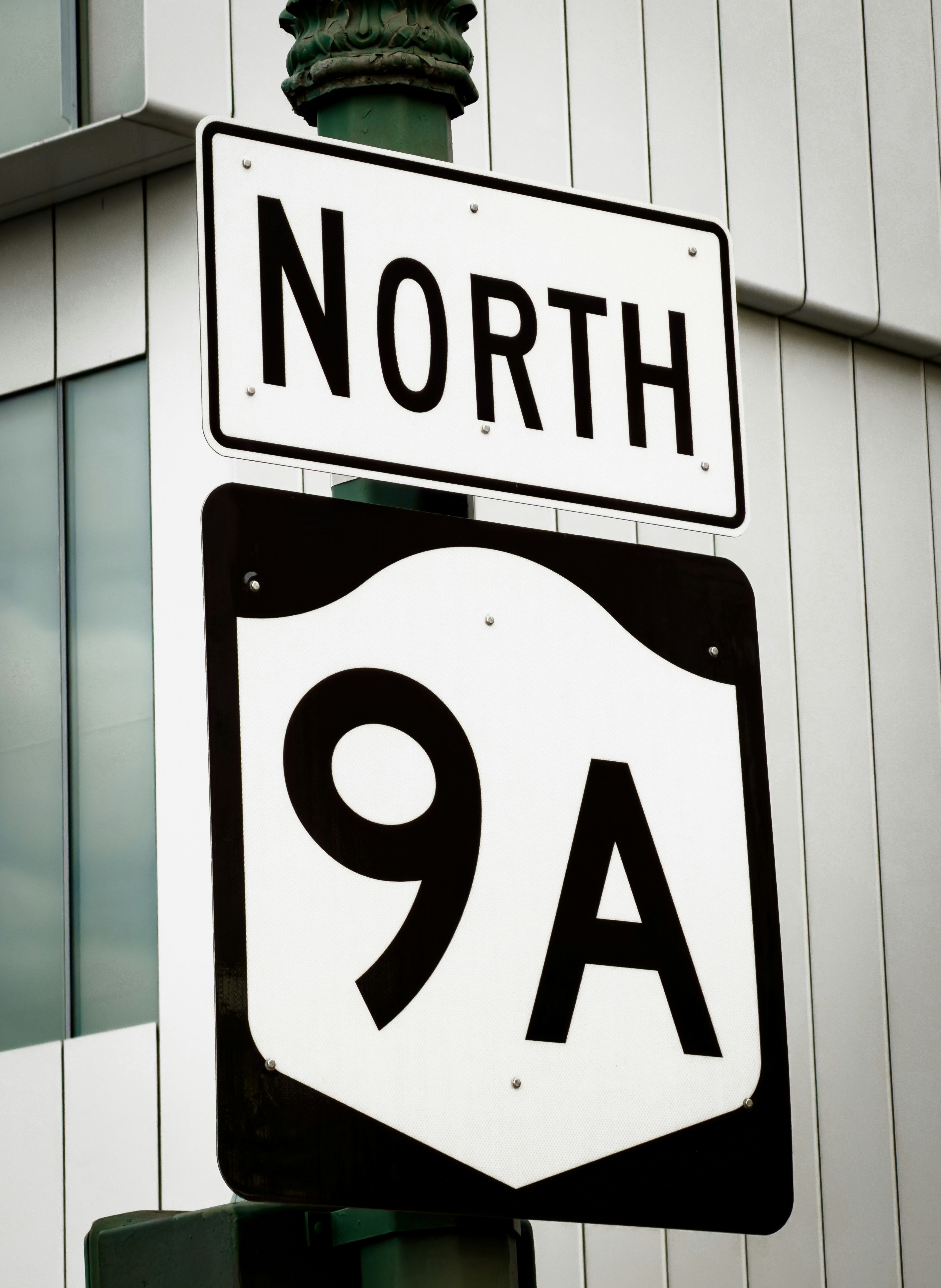 North 9a road sign on a pole