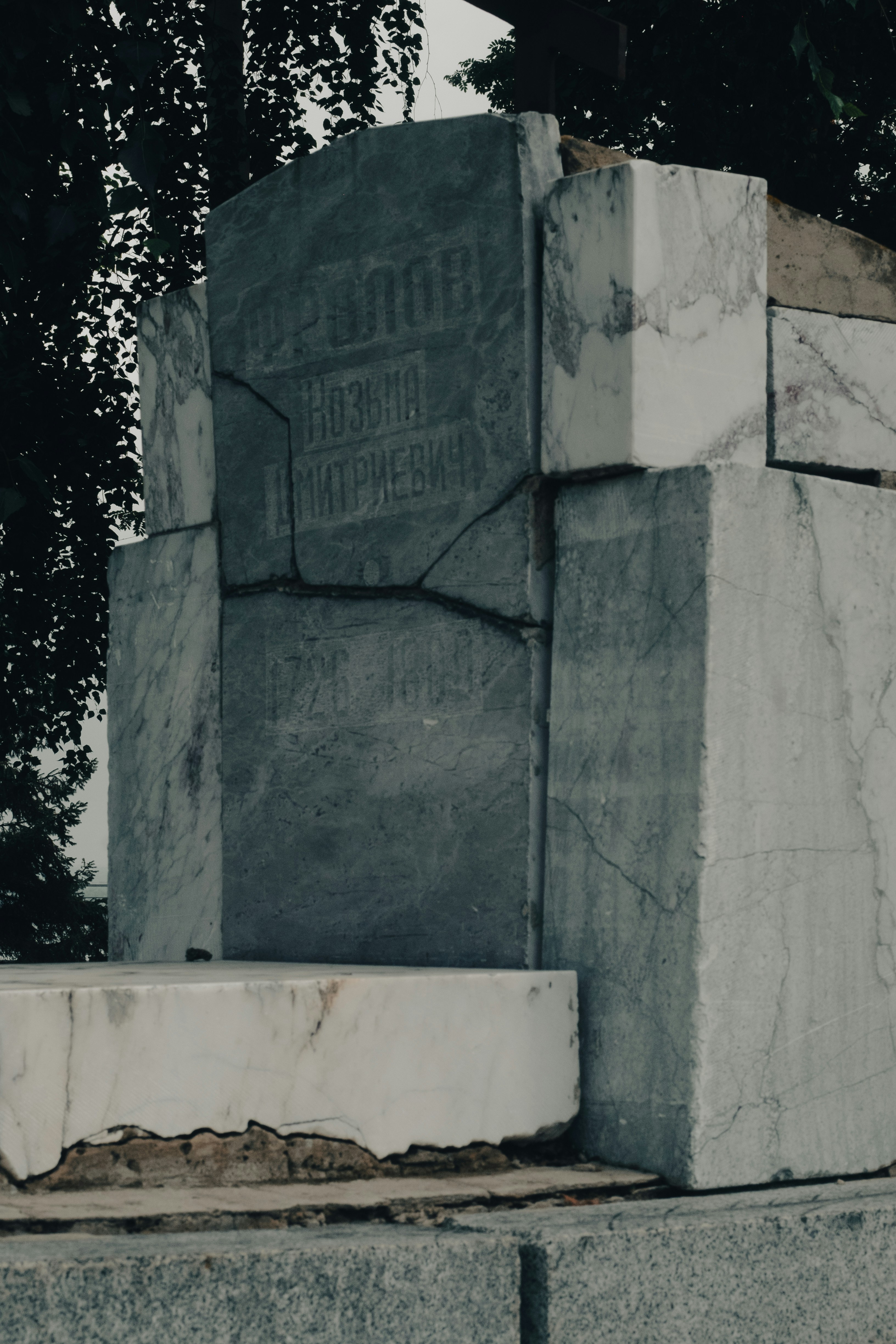 cemetery peaceful wallpaper, wallpaper, Bisnis Ziarah Kubur: Panduan Lengkap & Peluangnya 3