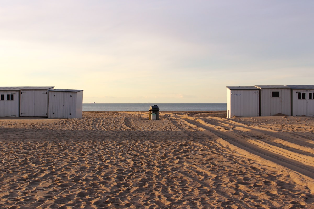Strandhuisjes aan de kust van Knokke-Heist