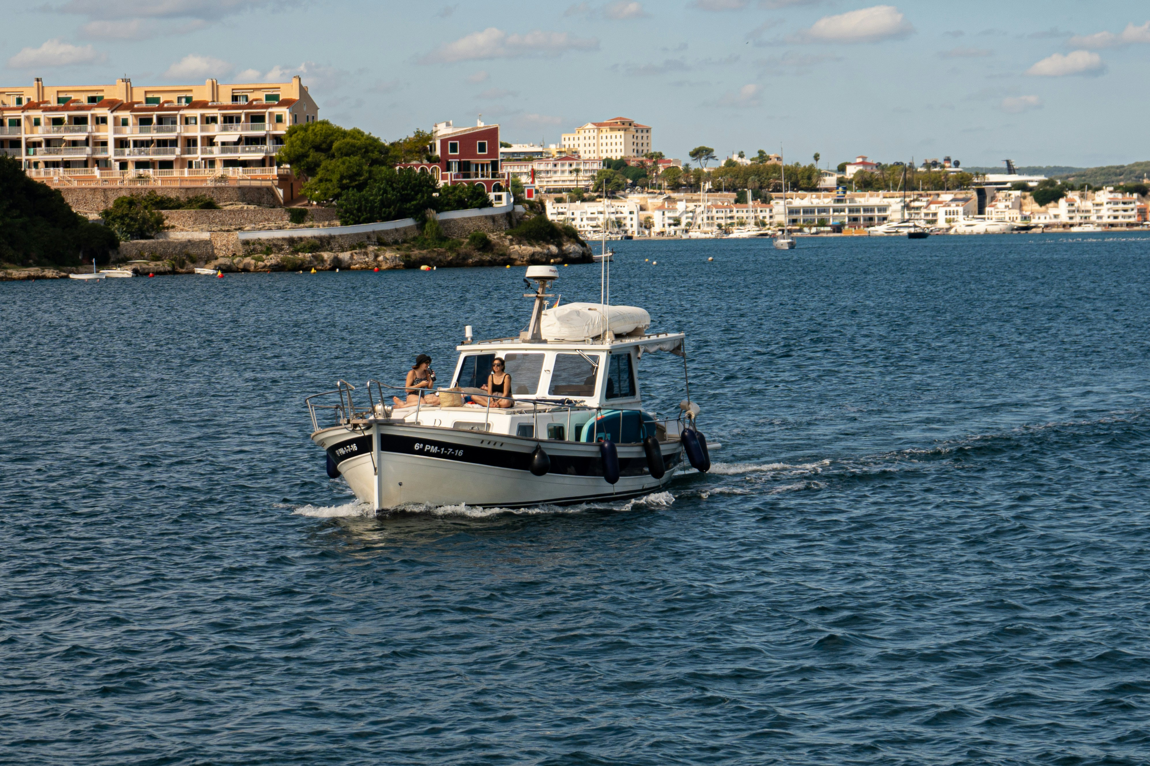 Can I apply for a Schengen visa if I hold a refugee travel document?