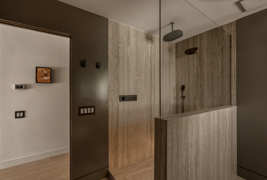 Modern bathroom