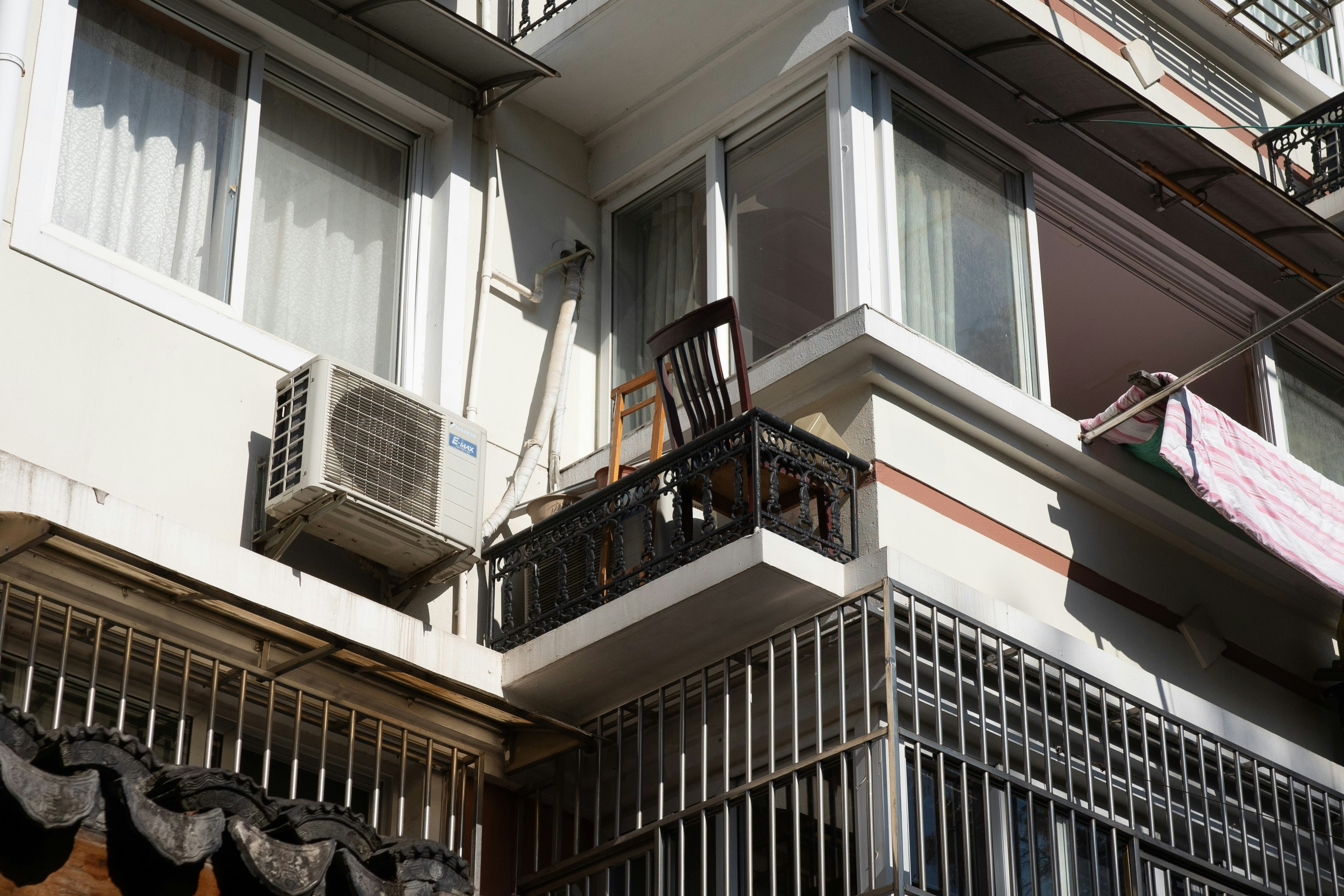 Modern air conditioning unit installed outside a Crawfordville home - best ac installation crawfordville, fl