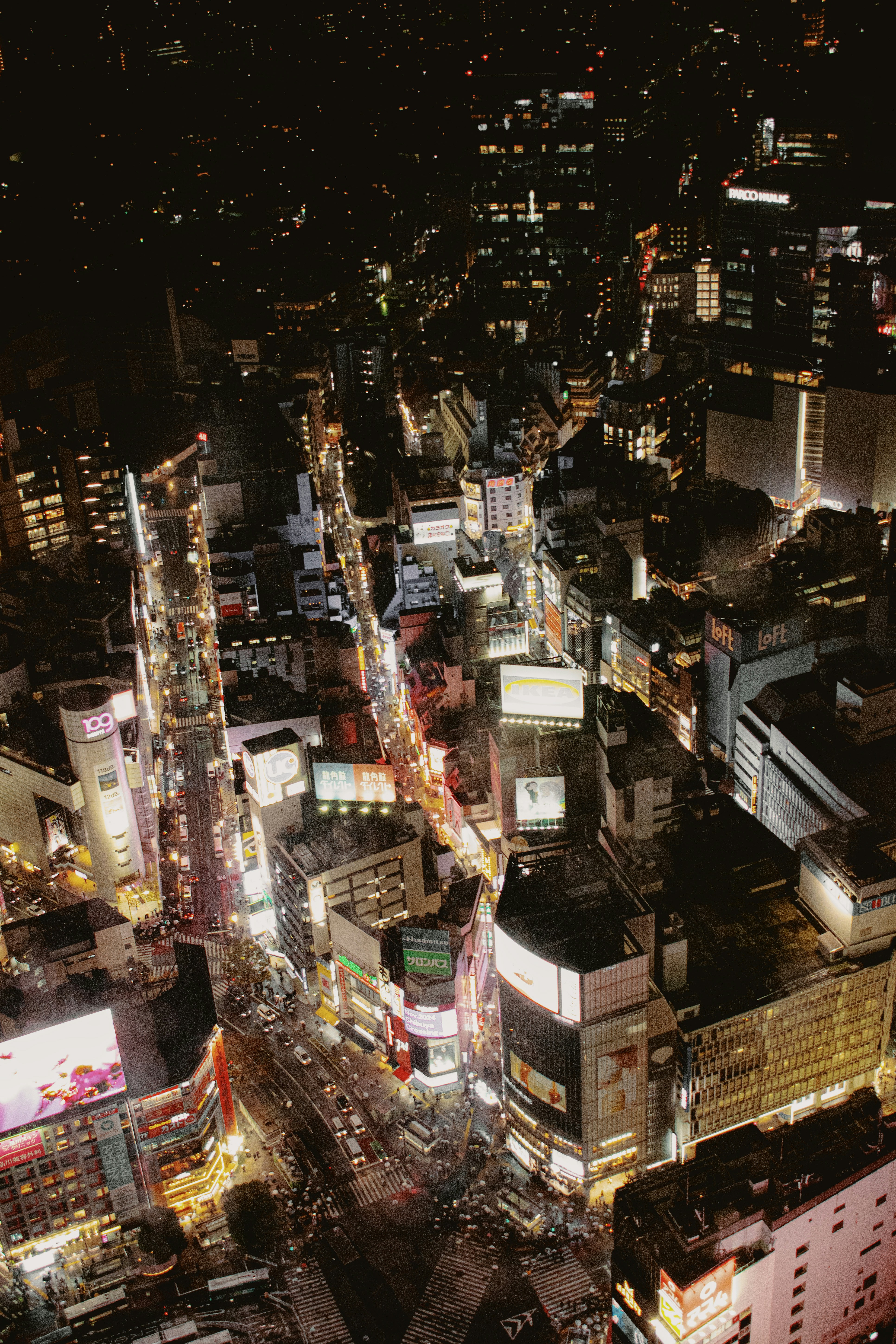 Photo by maxinehuluwa