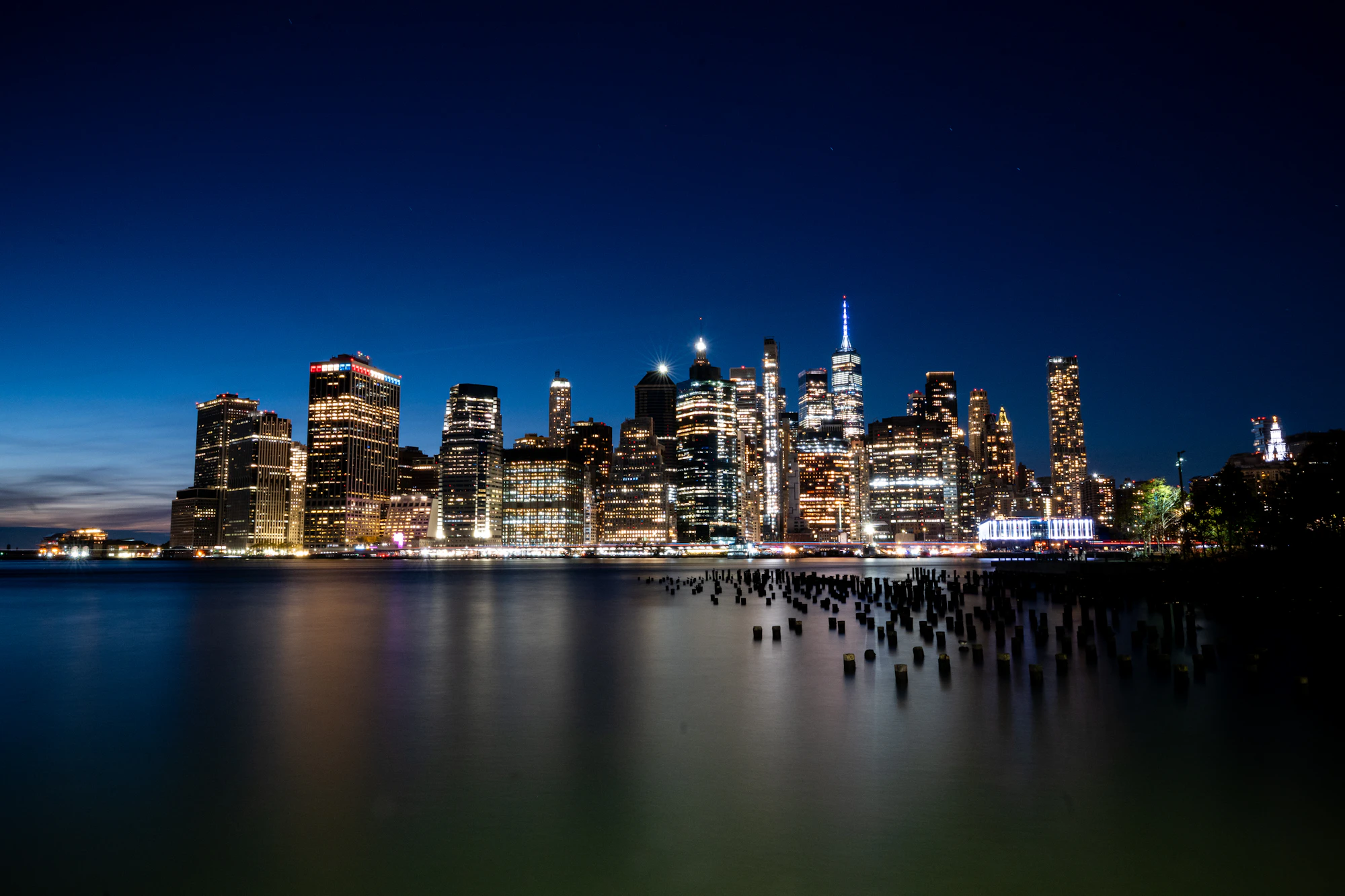 Manhattan skyline at night