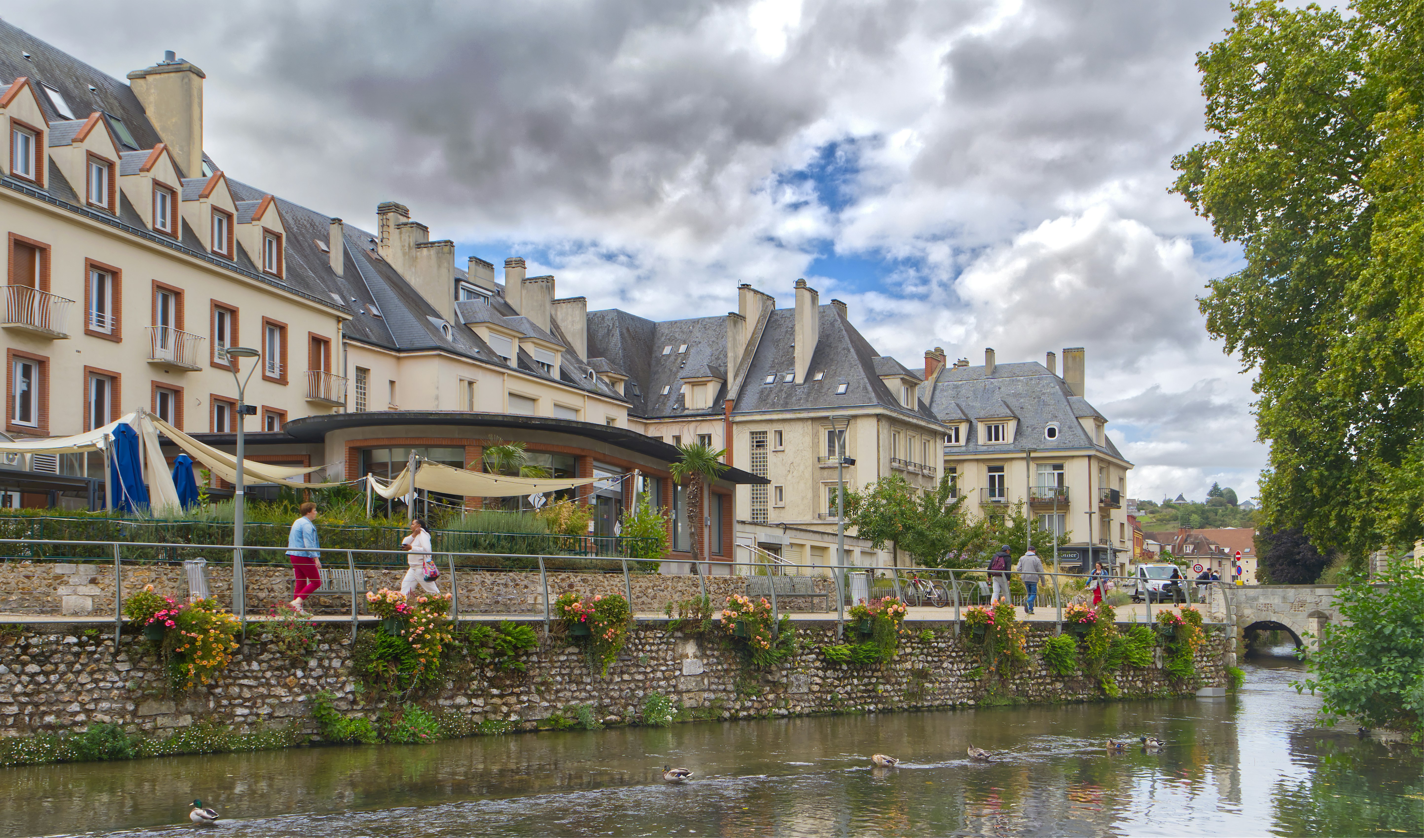 Évreux Uncovered: A Fun-Lover's Guide to Normandy's Hidden Gem