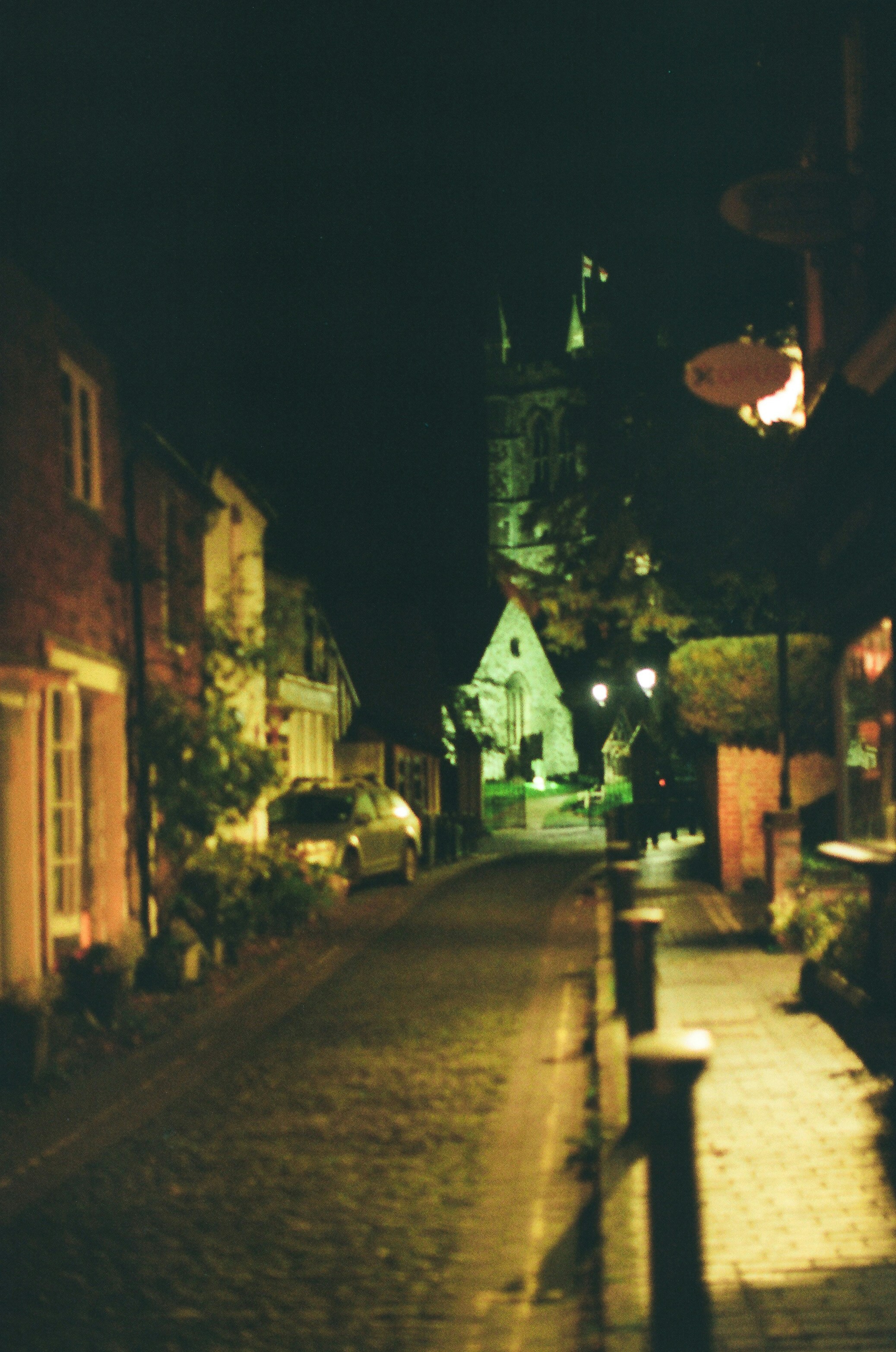 What draws people here.