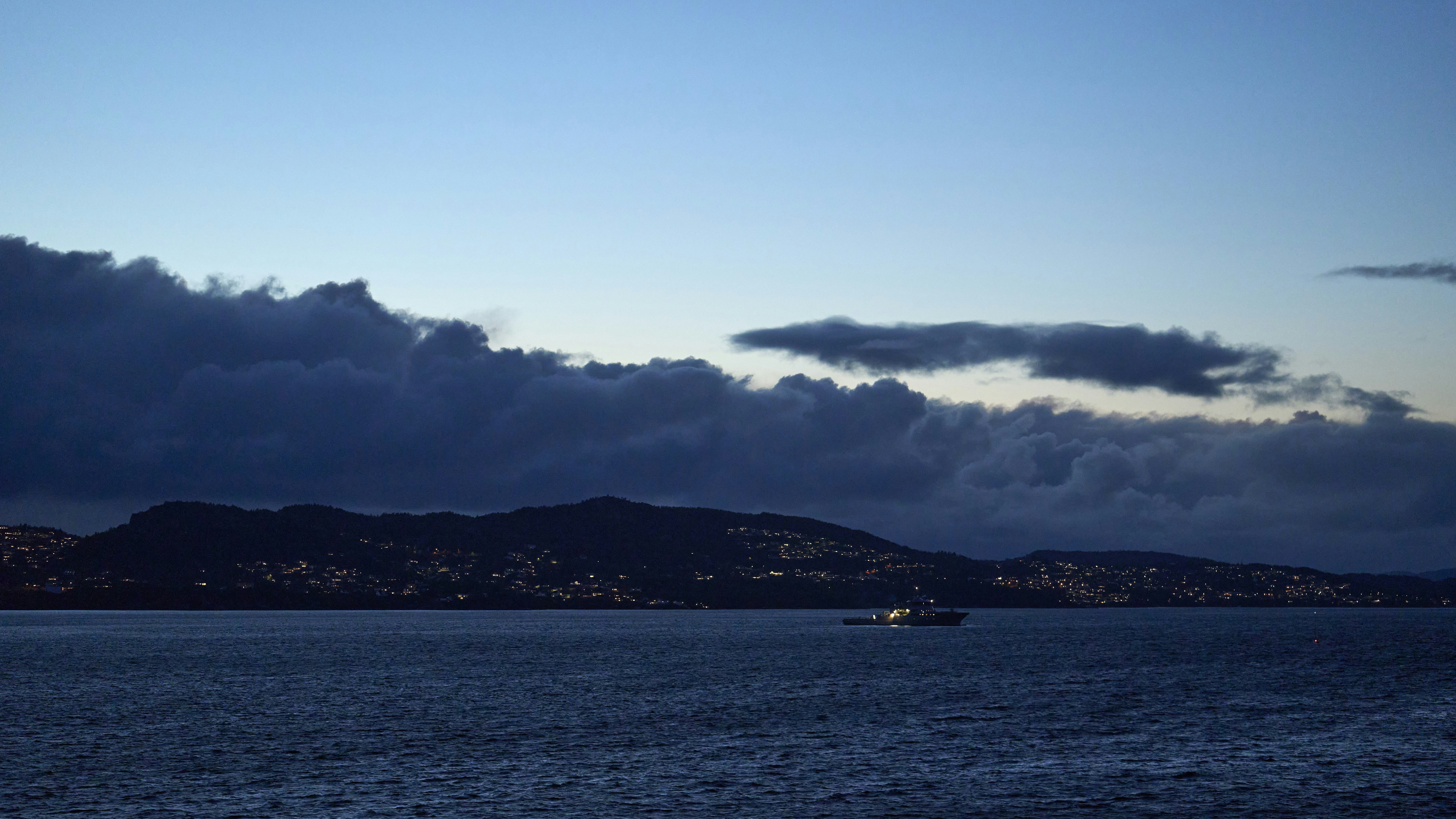 Photo by wolfgang_hasselmann