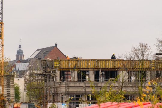 カメラ1 - 現場全景 — 3/15/2026