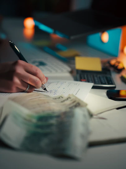Financial due diligence review with red flag analysis, EBITDA observations and working capital check