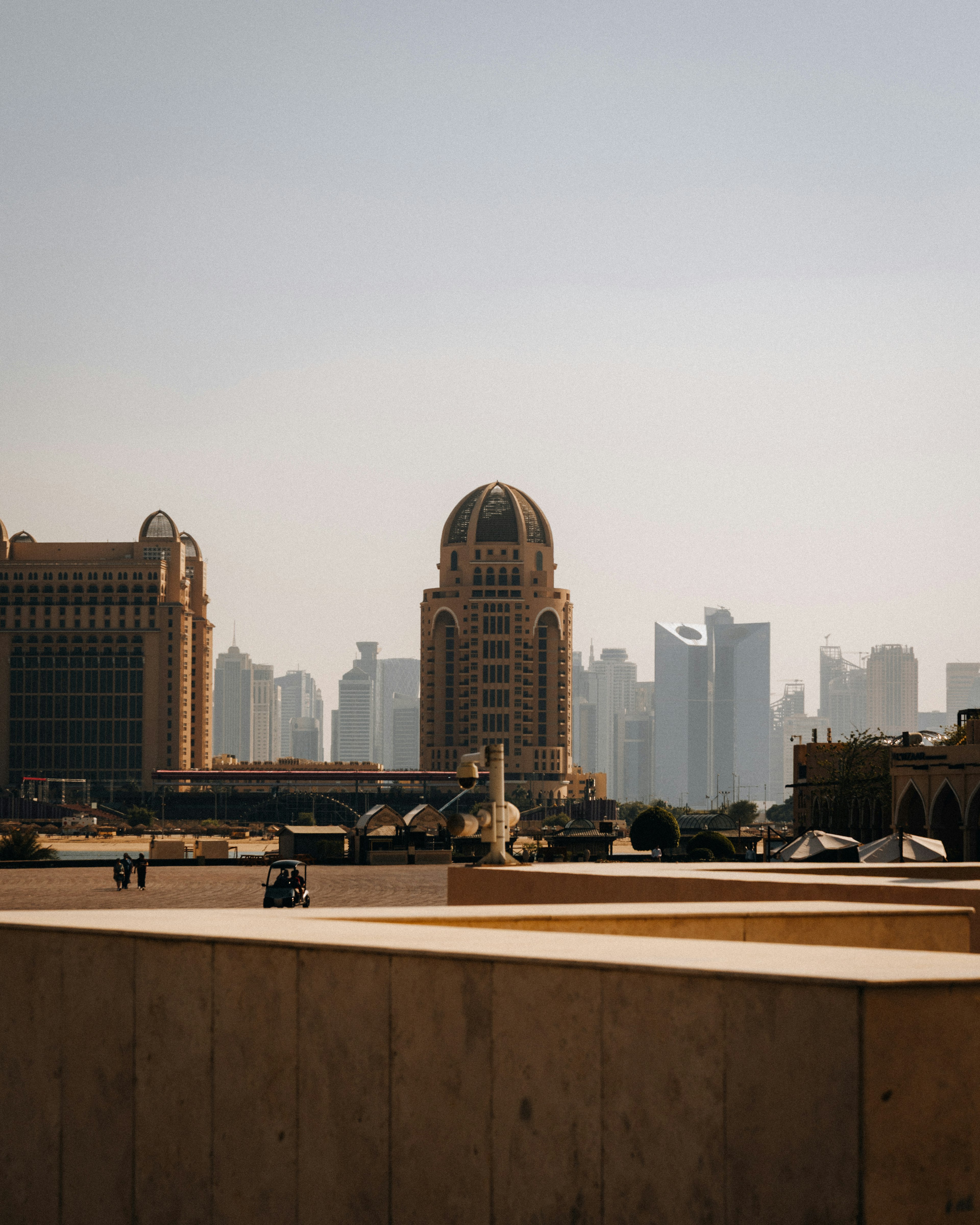 喜马拉雅山谷中的不丹宗堡