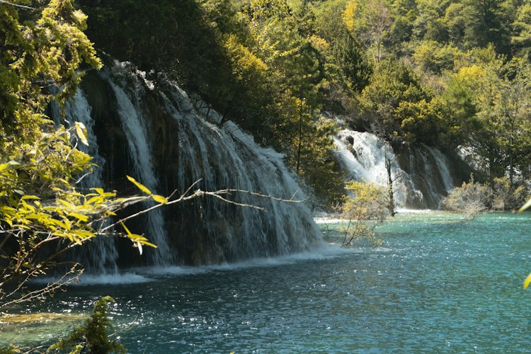 Jiuzhaigou Valley National Park: China's Colorful Paradise