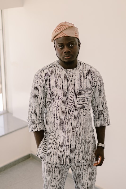 Aso Oke traditional Yoruba attire