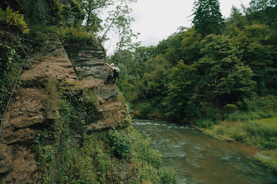 Climbing Rope Buying Guide: Dynamic vs Static, Diameter, and Length