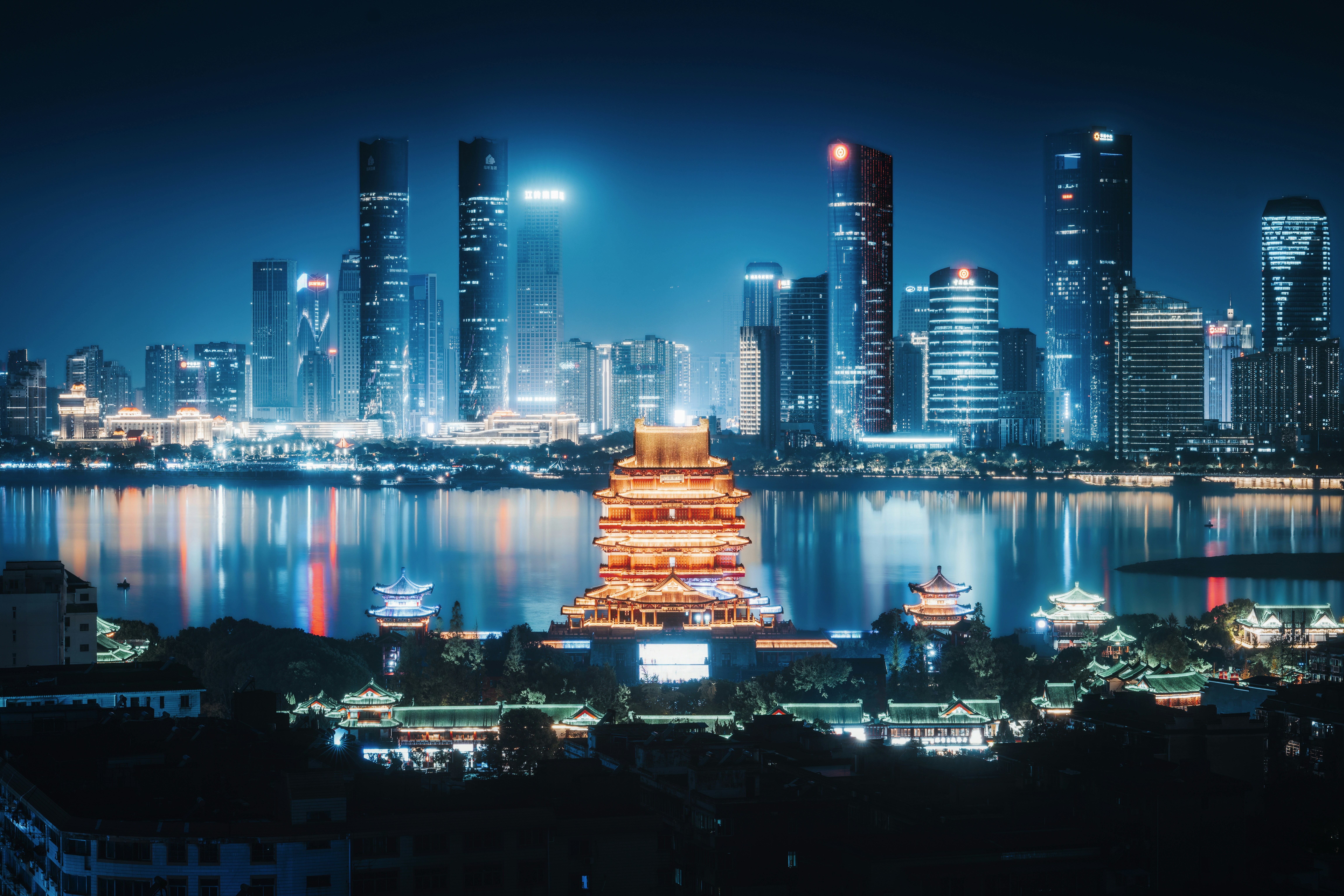 أفضل حلول شركة تخزين أثاث في حي الحمراء بجدة rapid موثوقة