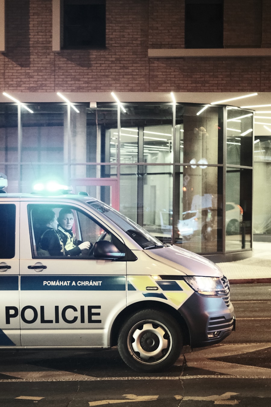 Unit responding code 3