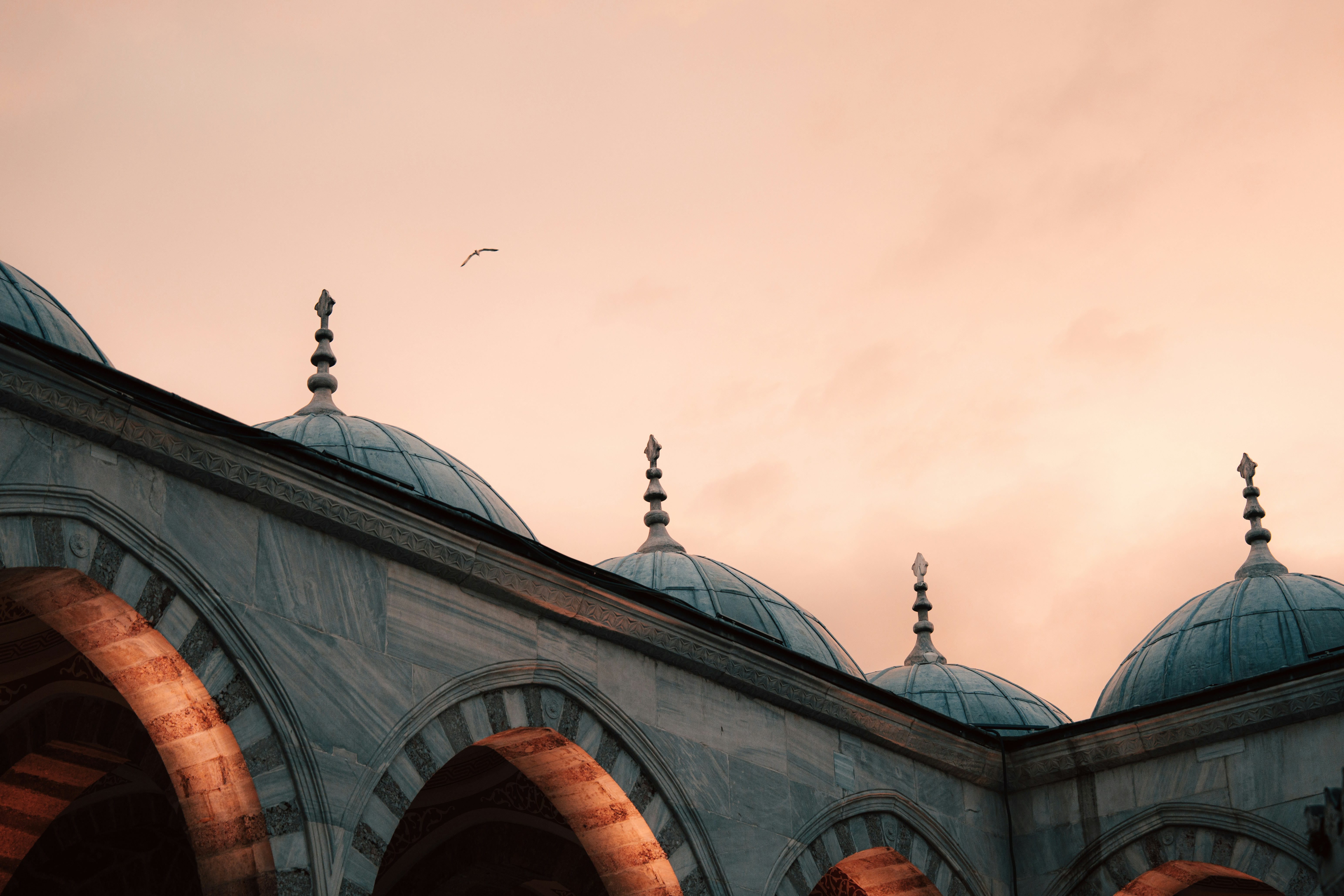 Comment trouver le canapé parfait pour transformer votre salon