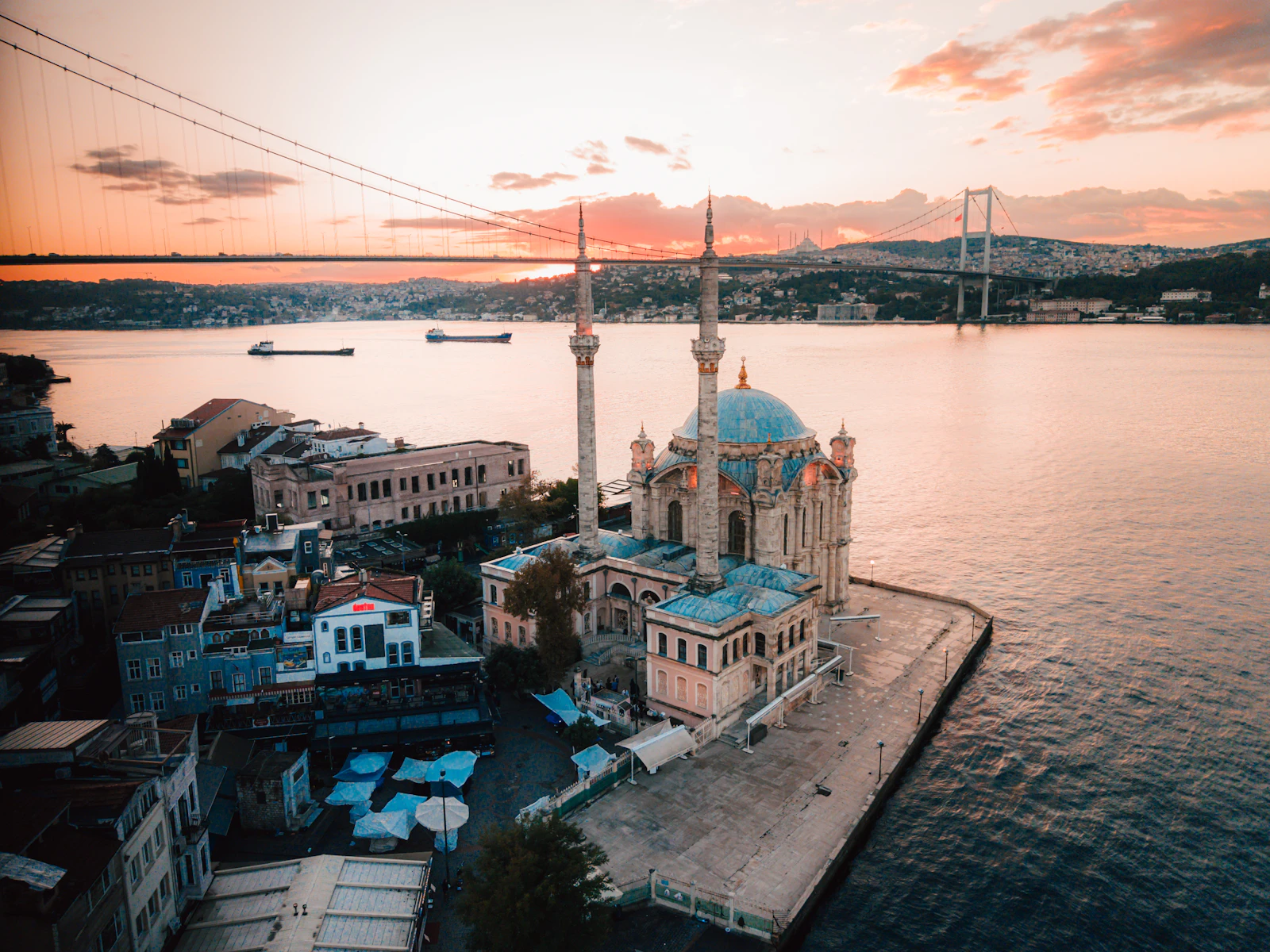 Four Seasons Hotel Istanbul at the Bosphorus Joins the Condé Nast Triple Crown