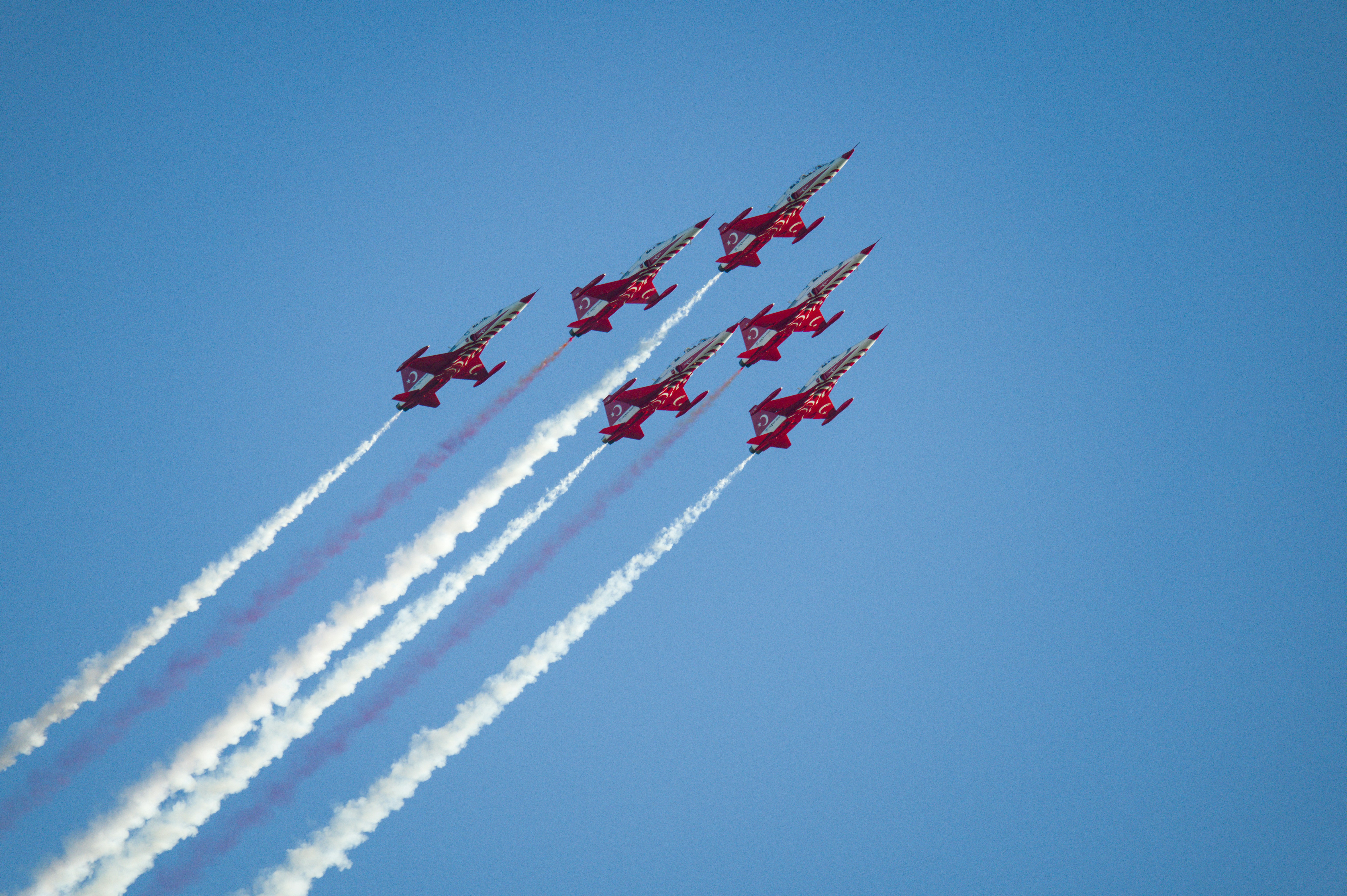 Photo by valentin_karisch